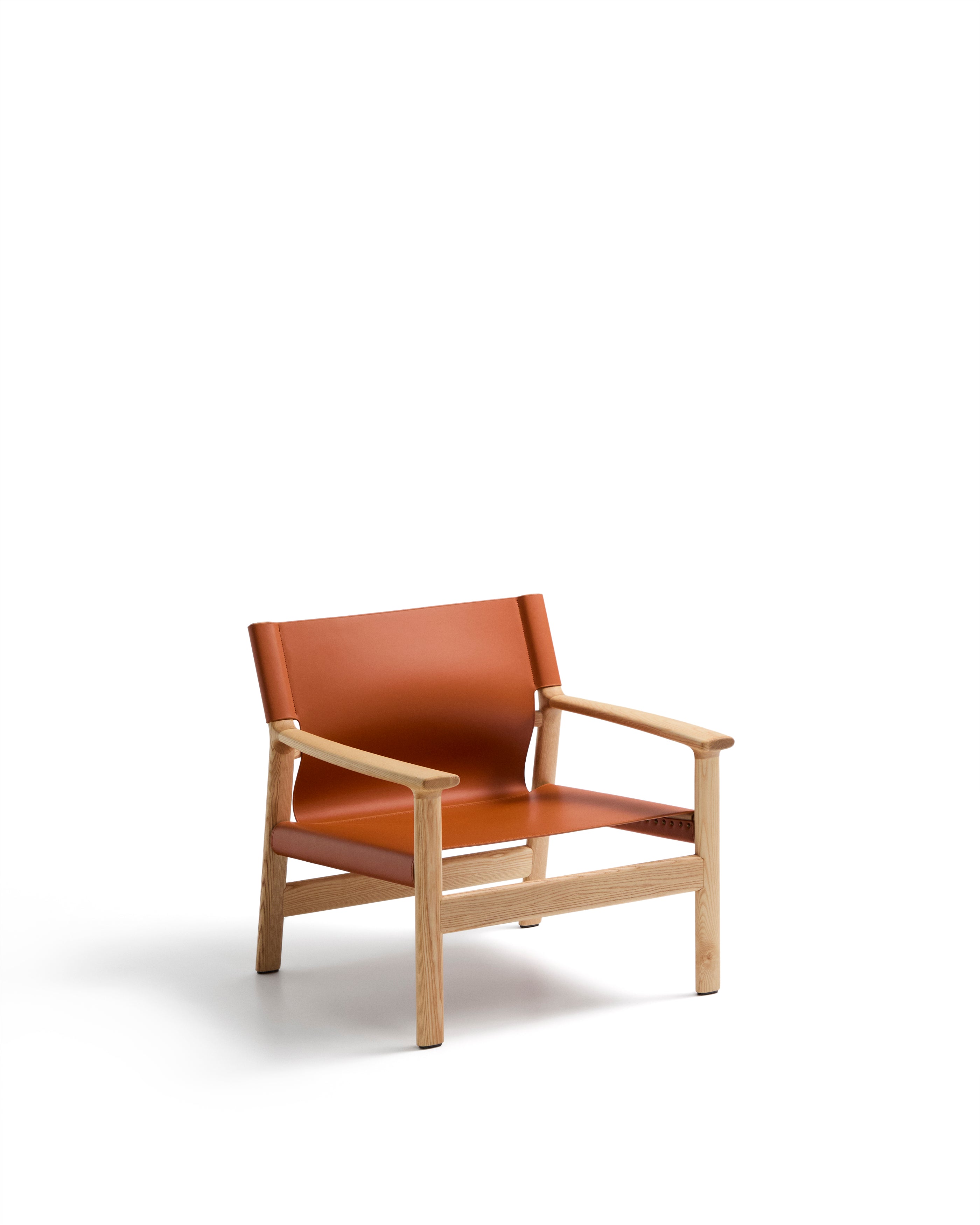 Jan armchair made of light brown recycled leather fibres and FSC 100% solid ash wood with natural tone finish - Product Image