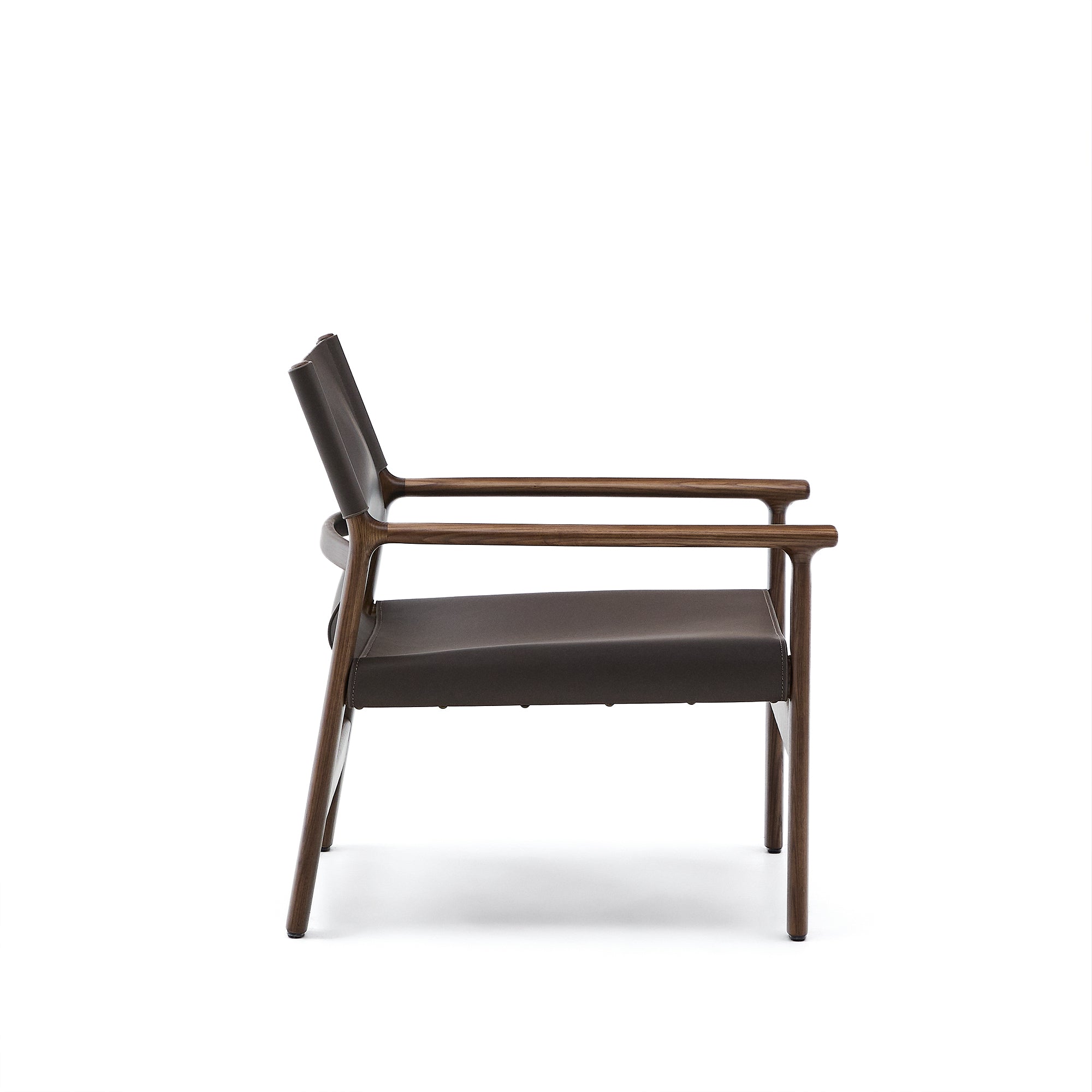 Jan armchair made of dark brown recycled leather fibres and FSC 100% solid ash wood with walnut-coloured finish - Product Image