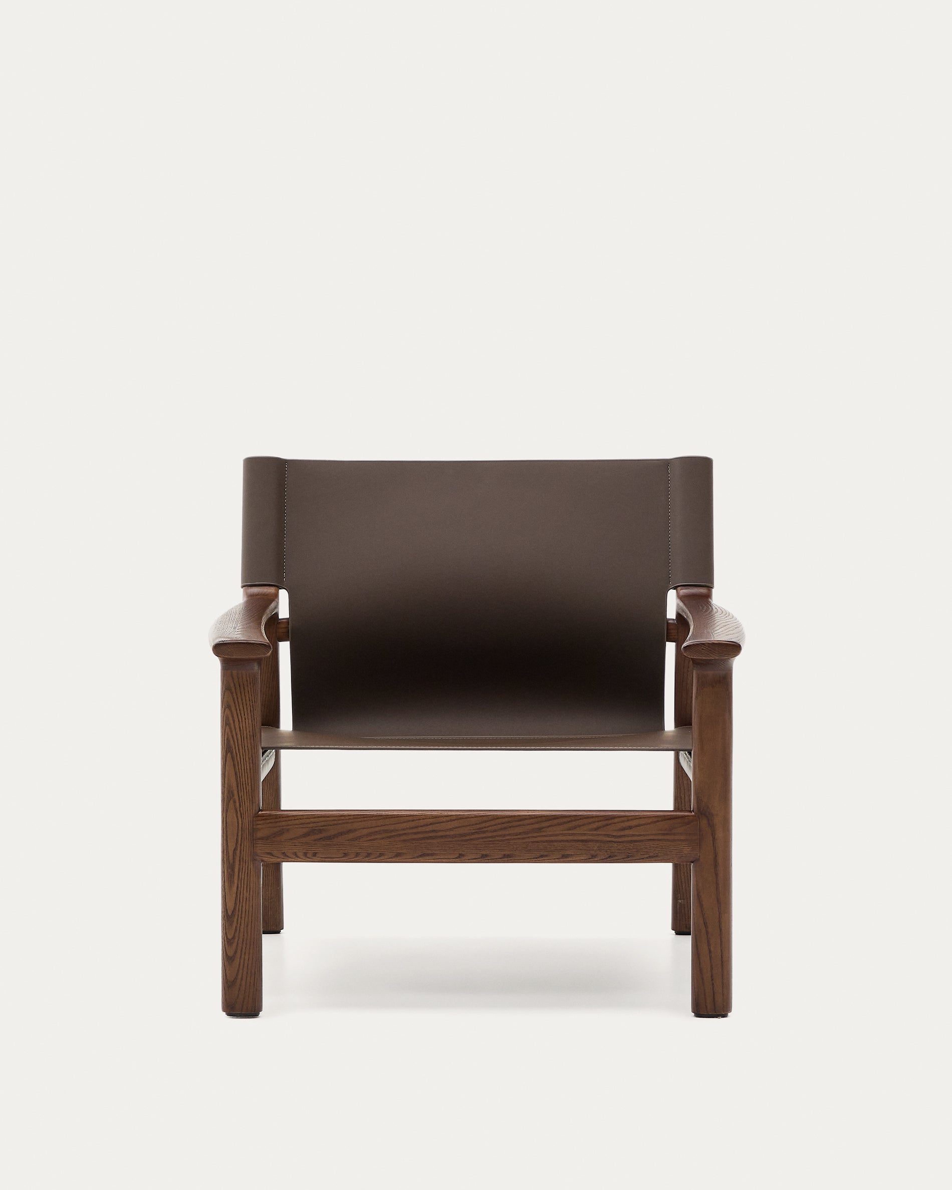 Jan armchair made of dark brown recycled leather fibres and FSC 100% solid ash wood with walnut-coloured finish - Product View