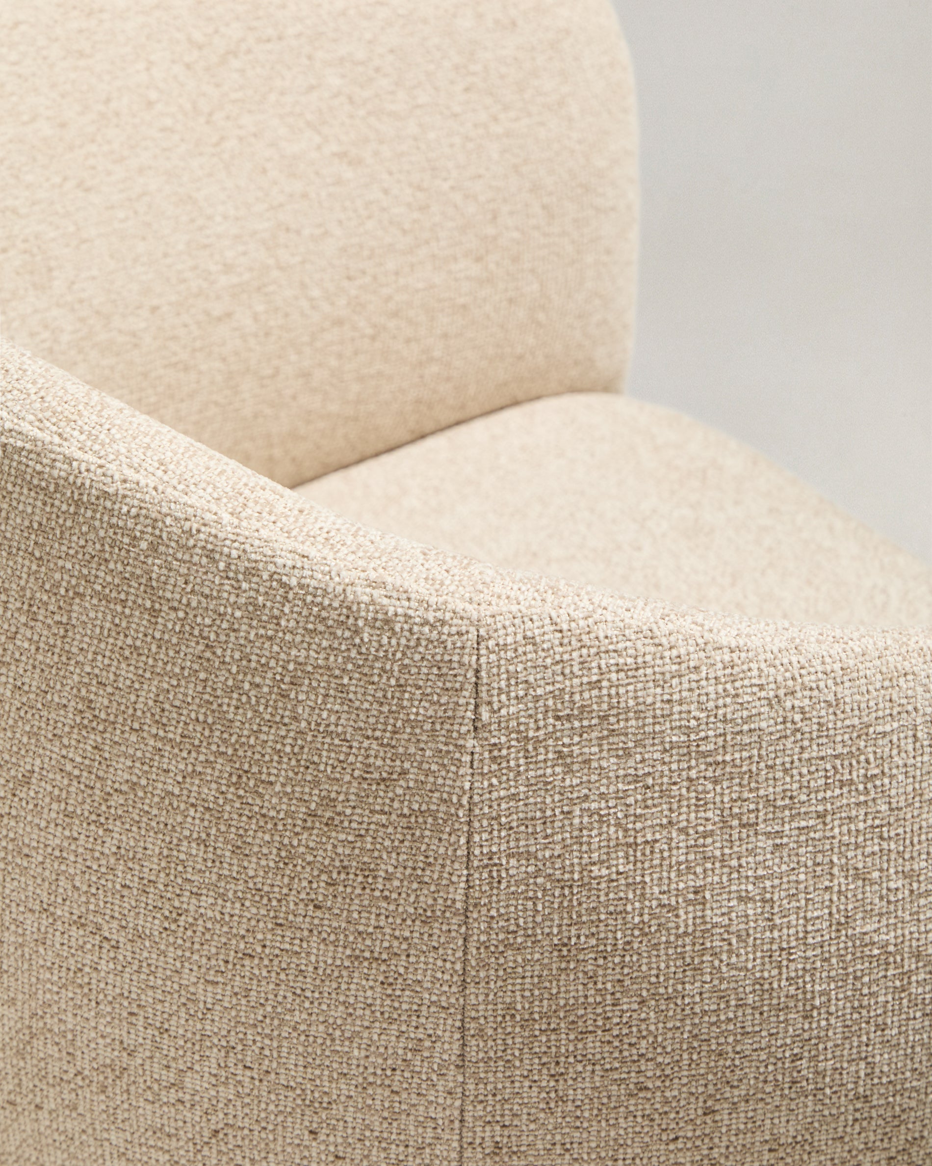Bosca beige chenille chair - Detail