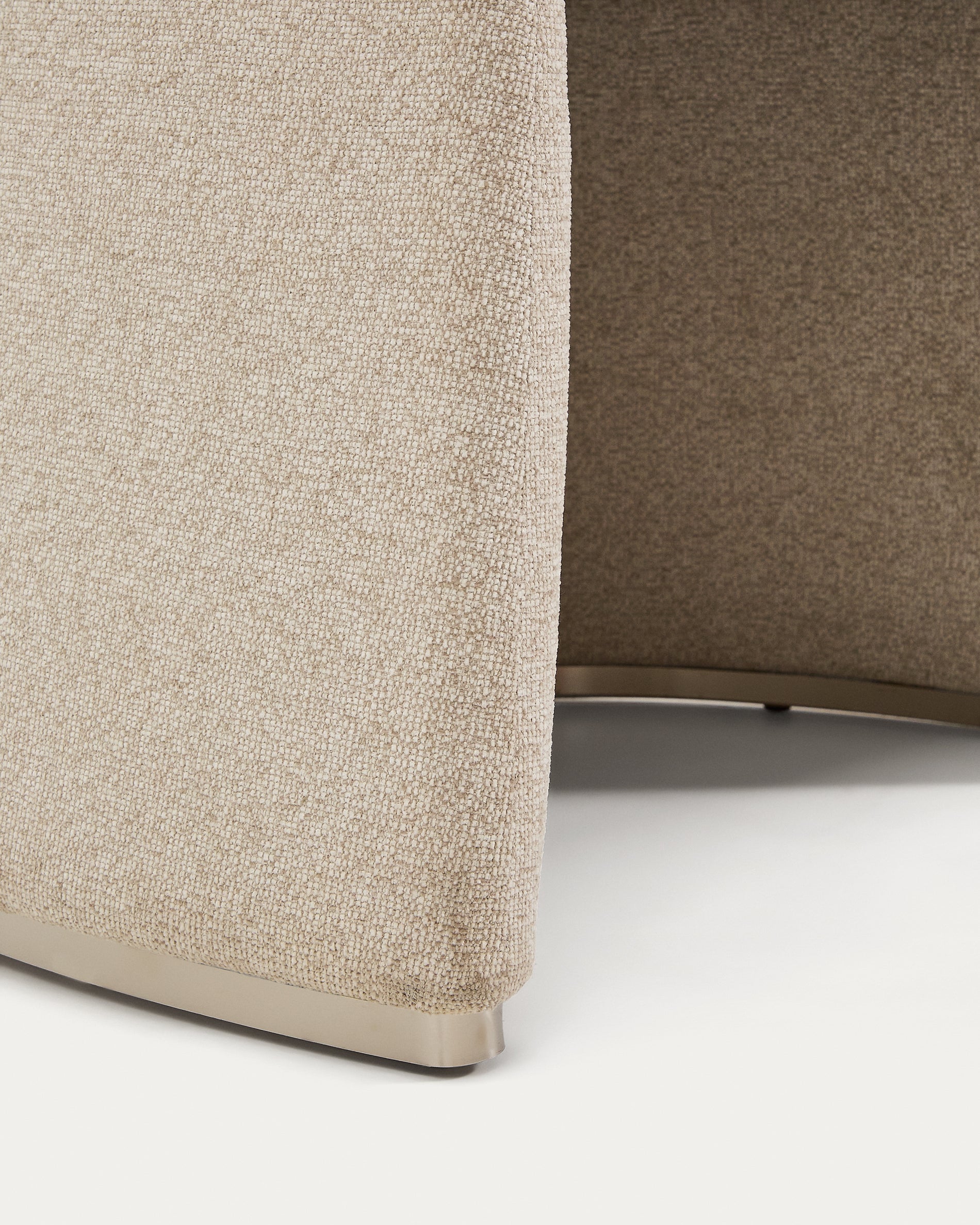 Bosca beige chenille chair - Detail