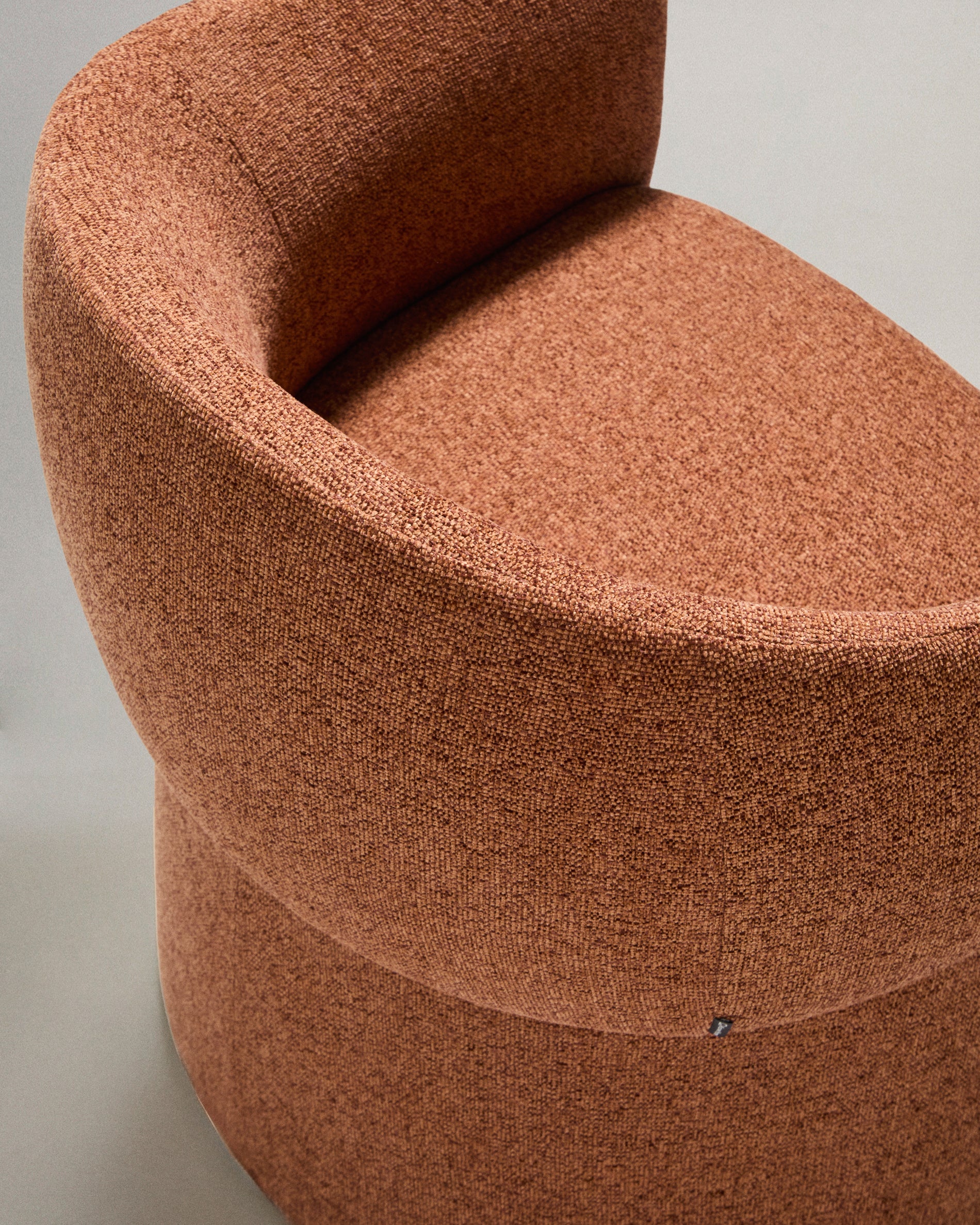 Bosca terracotta chenille chair - Detail