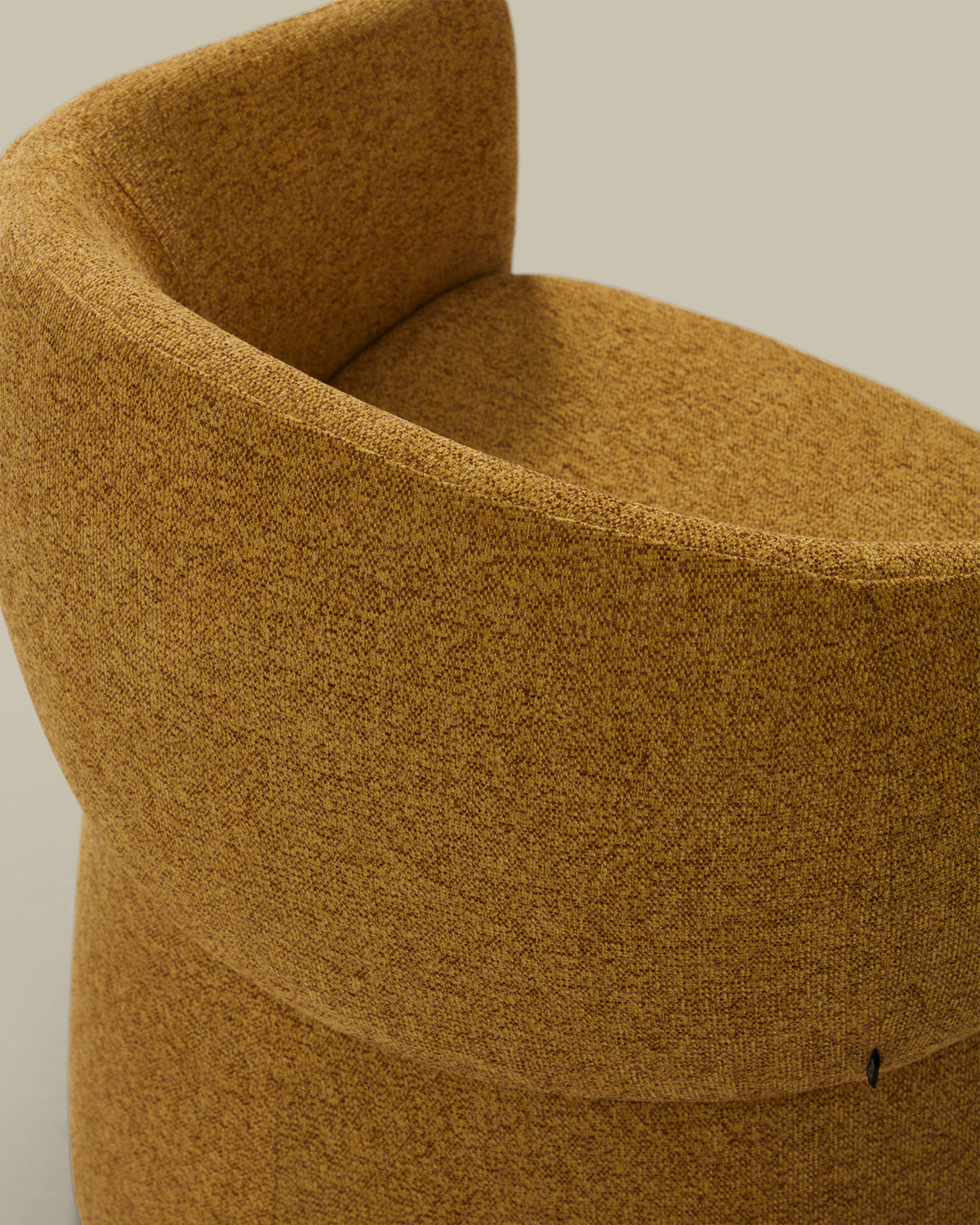 Bosca ochre chenille chair - Detail