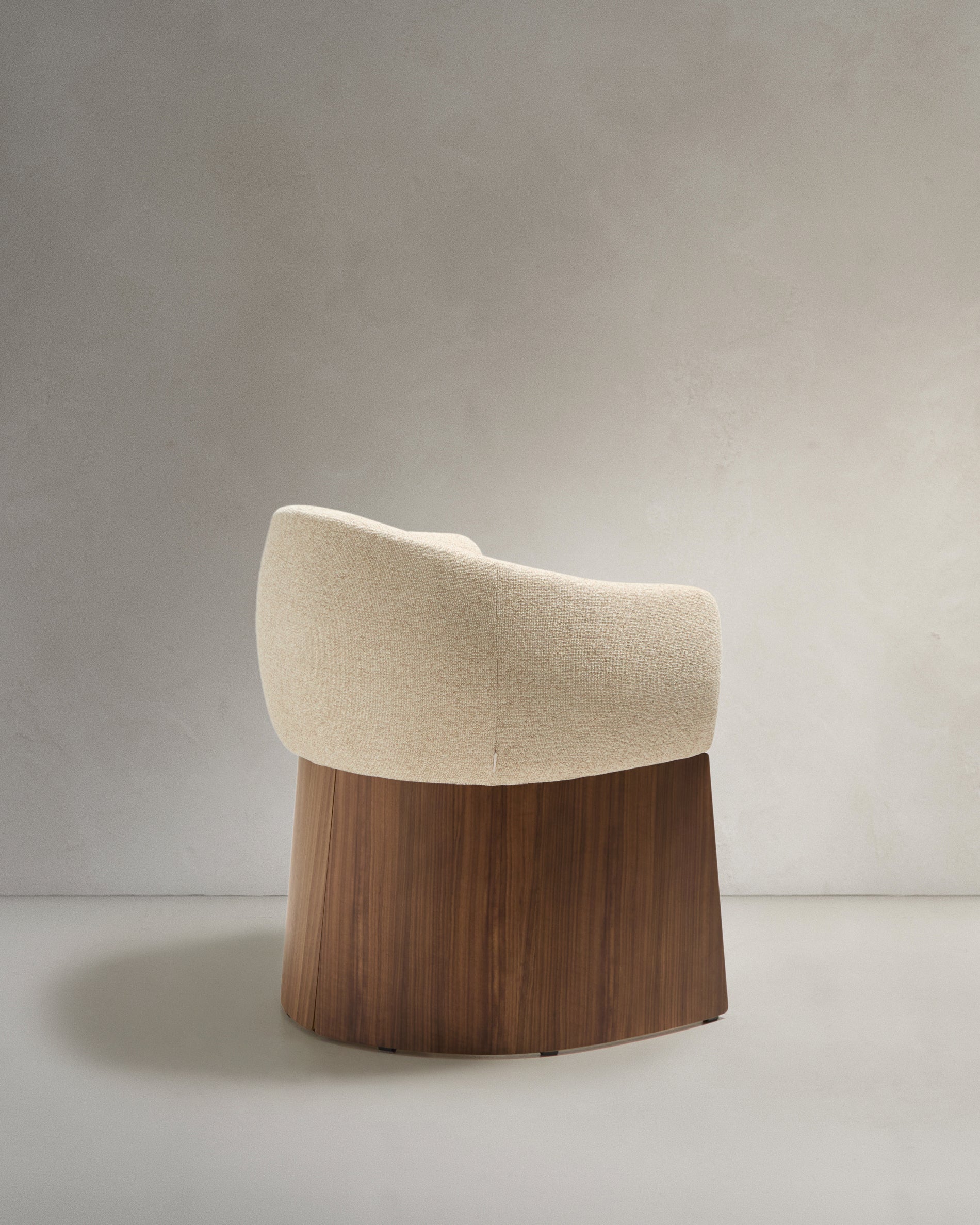 Bosca chair in beige chenille and walnut veneer FSC 100% - Product View