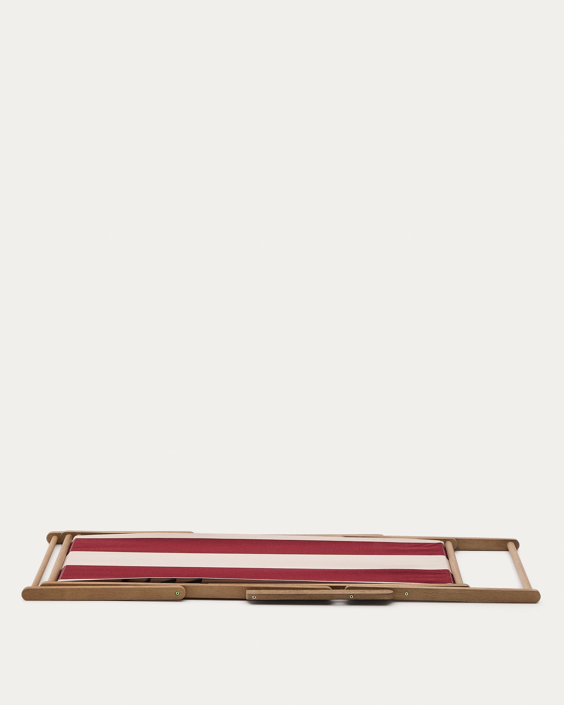 Vilara burgundy and beige striped outdoor folding deck chair made of FSC 100% solid acacia wood - Product View