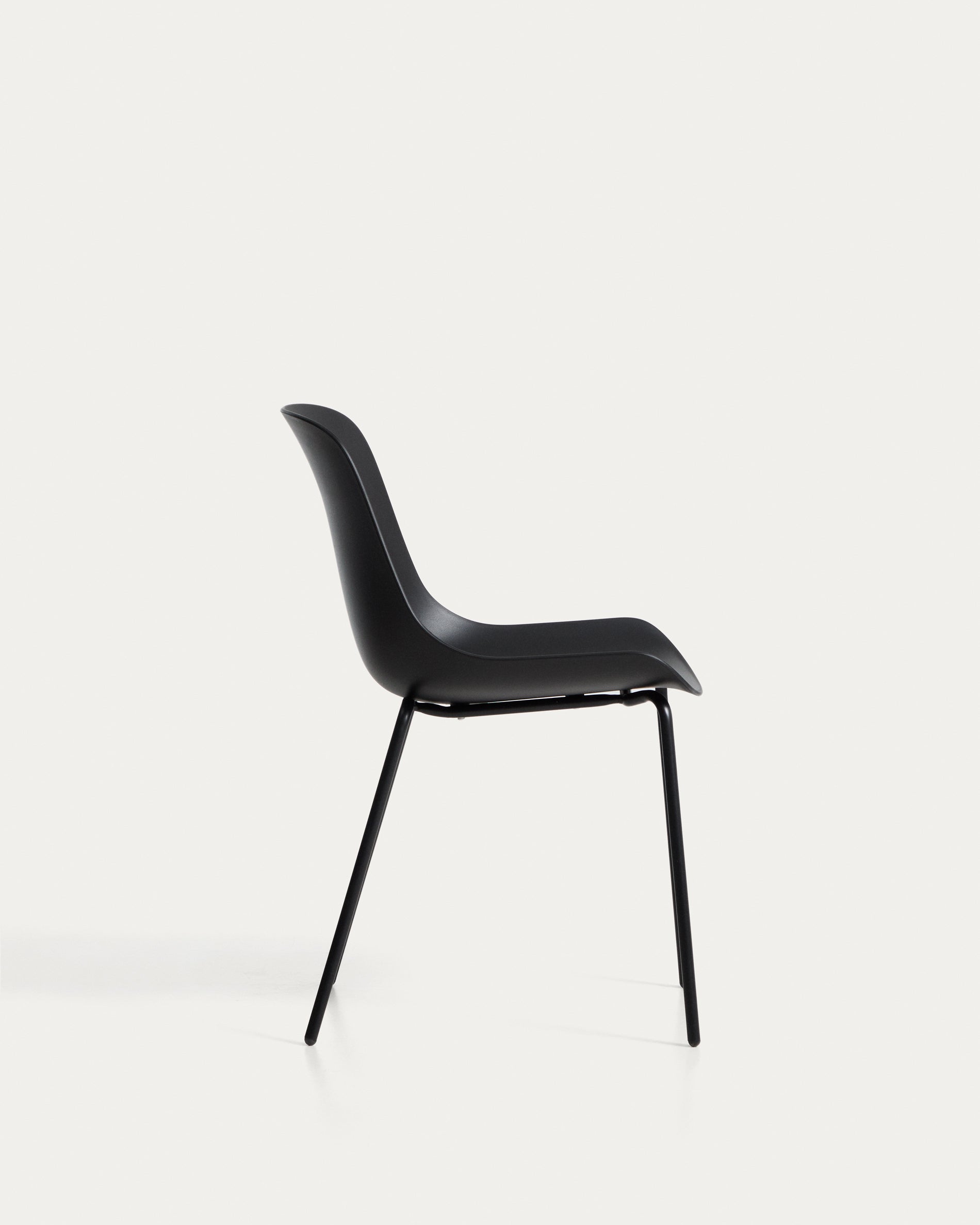 Altea black chair with black-finished steel legs - Product View