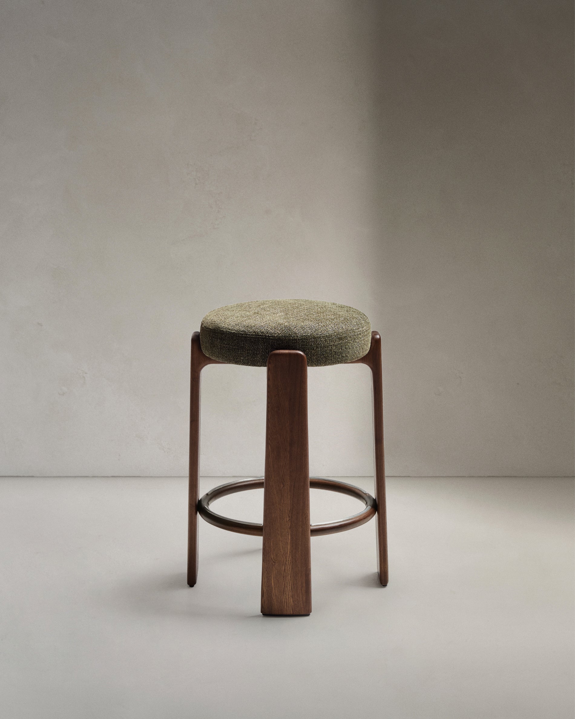 Granite fire-retardant stool in green chenille and solid ash wood with walnut-coloured finish FSC 100% 75cm - Product View