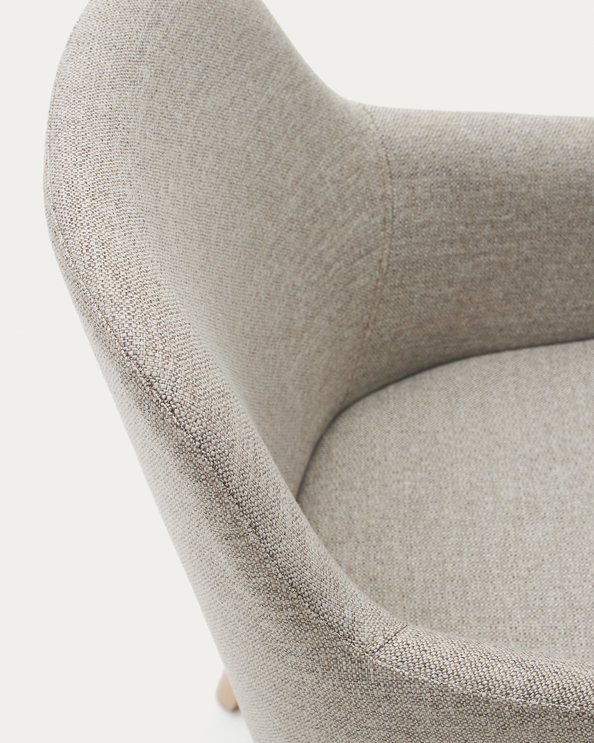 Nelida chair in brown chenille and solid beech wood in a natural finish FSC 100% - Detail