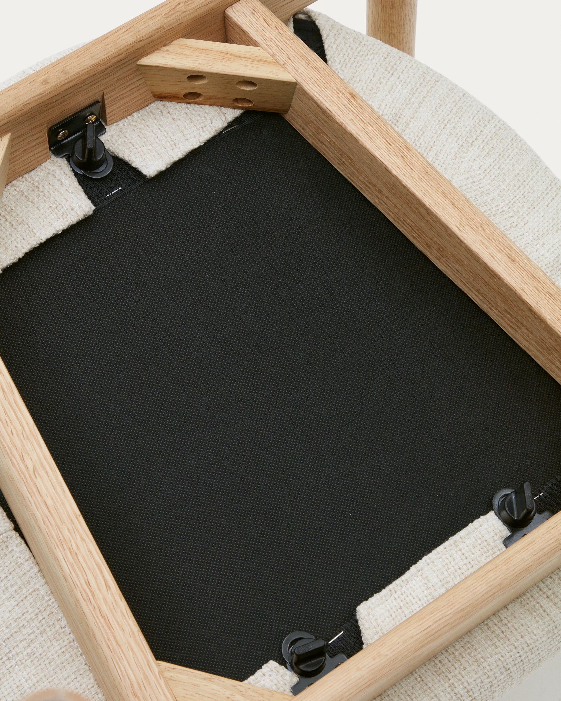 Cover for the Falconera chair in beige chenille - Detail