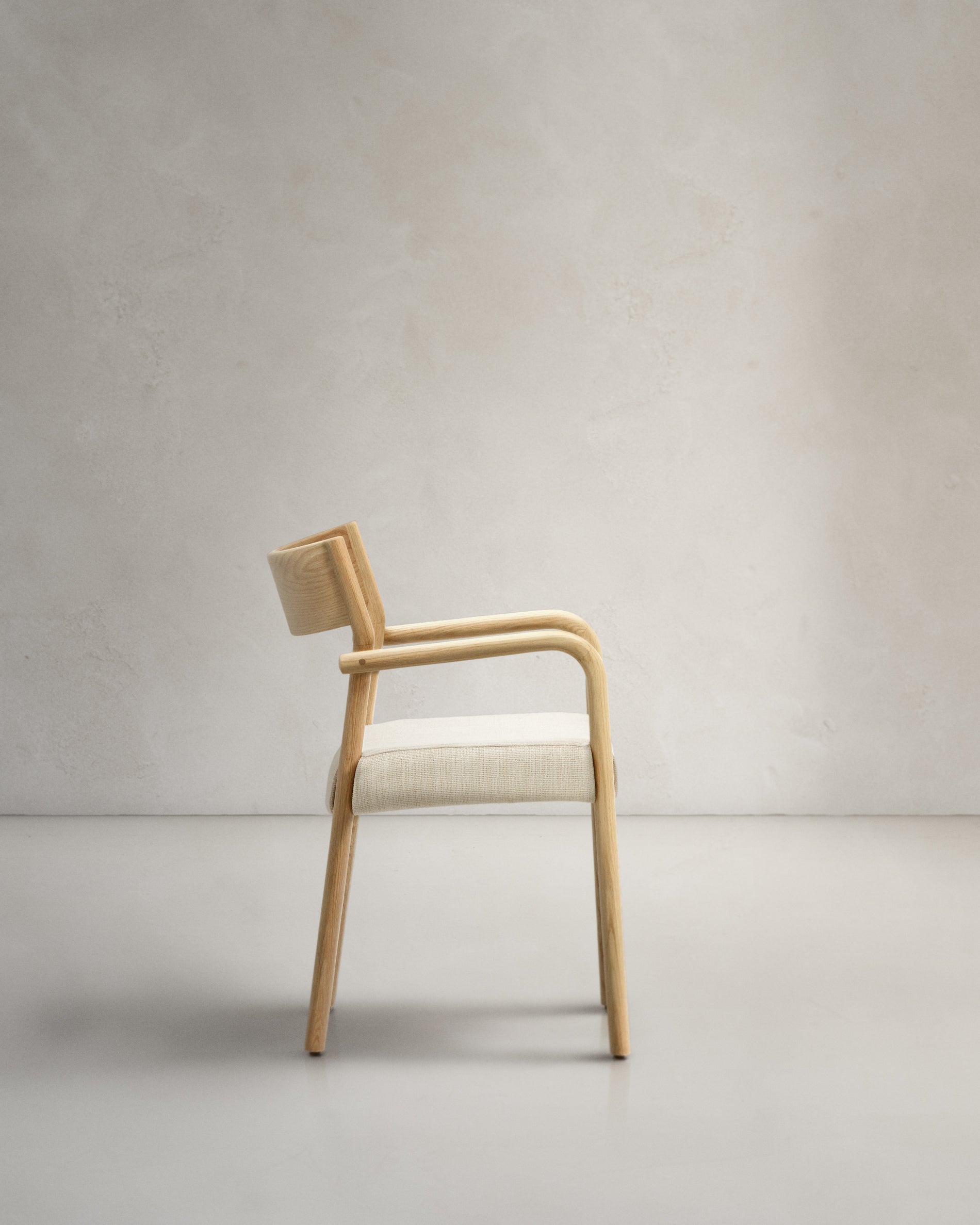 Falconera chair with a removable cover in solid oak wood with natural finish FSC Mix Credit - Product View
