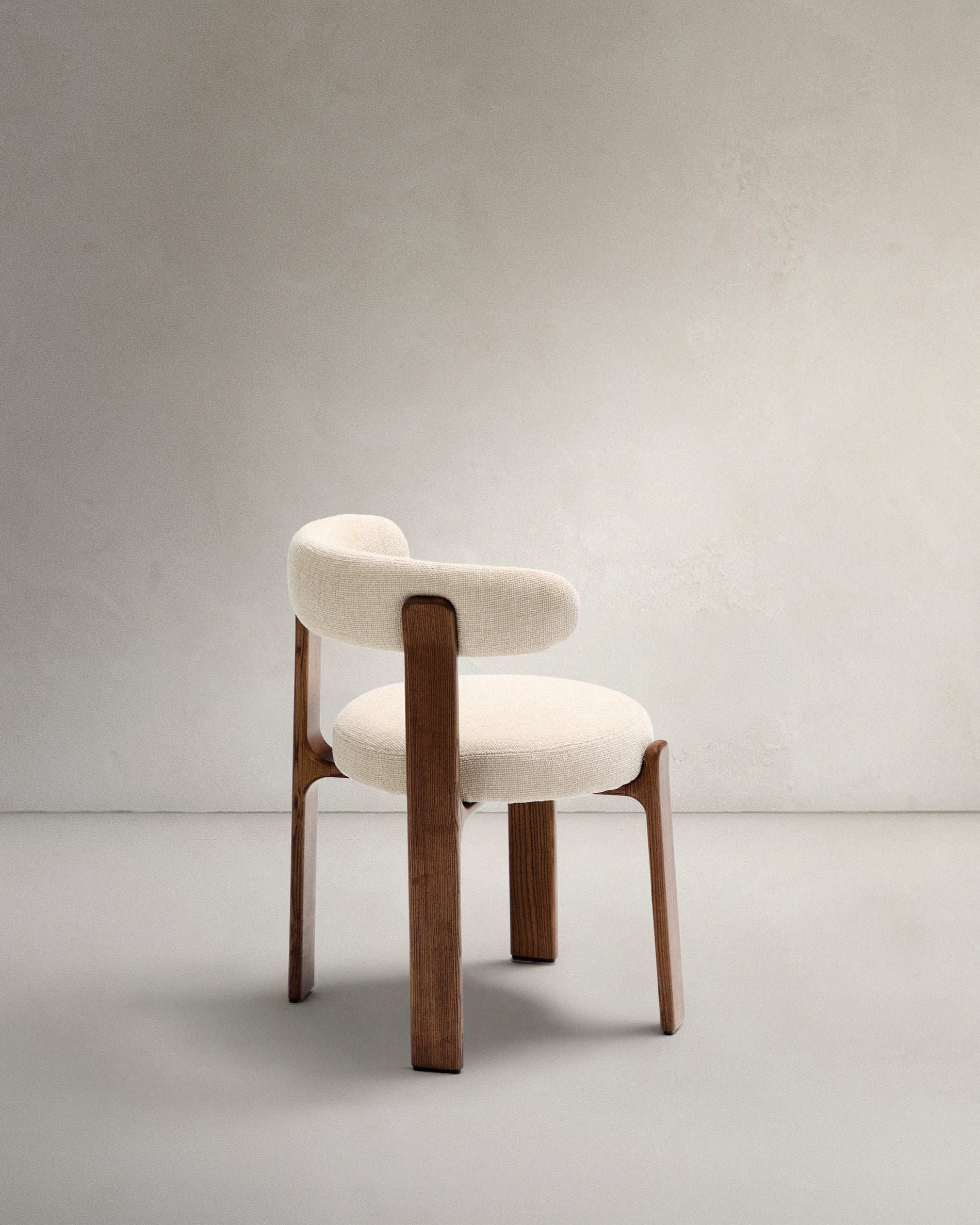 Granite fire-retardant chair in beige chenille and solid ash wood with walnut-coloured finish FSC 100% - Product View