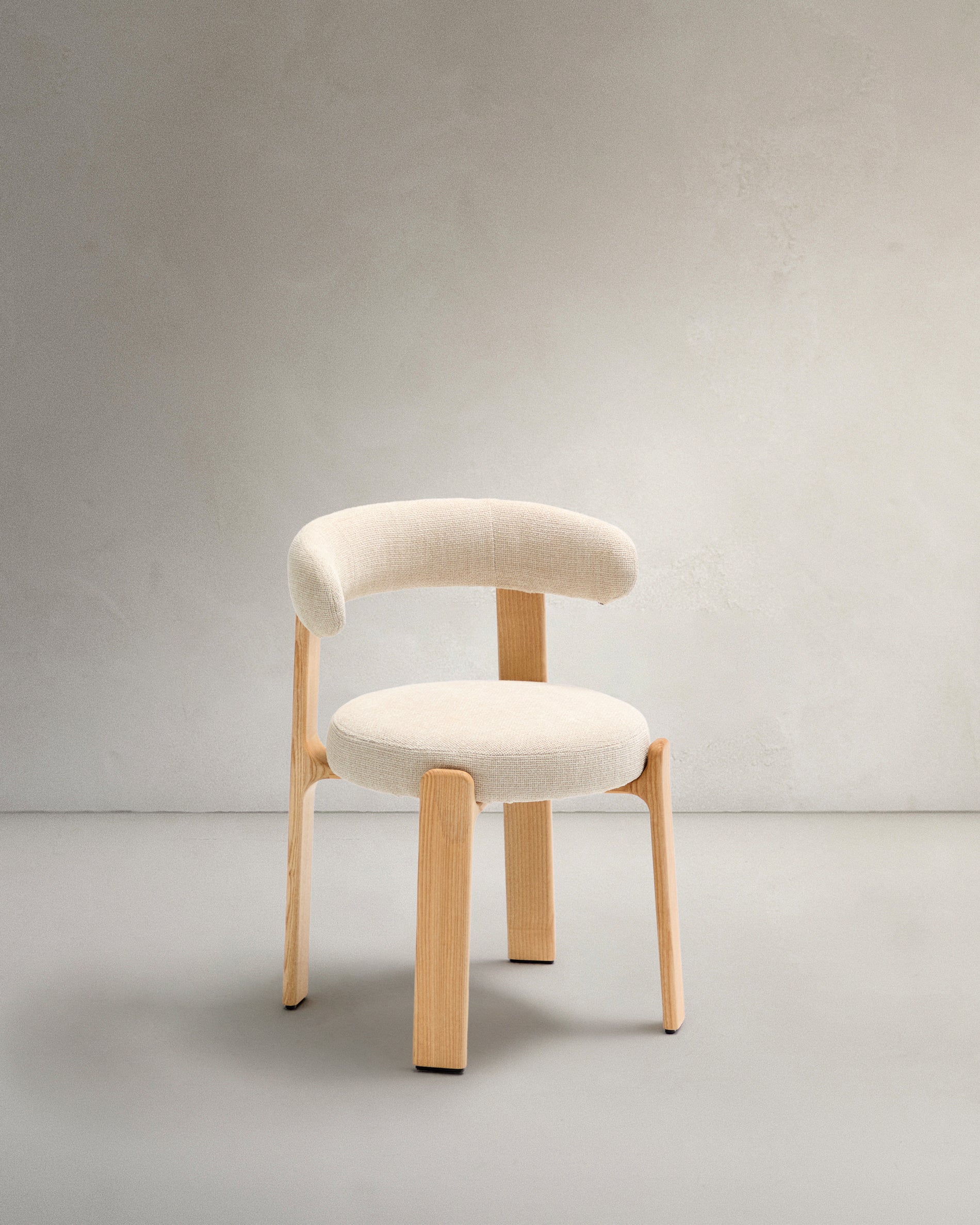 Granite fire-retardant chair in beige chenille and solid ash wood with natural-coloured finish FSC 100% - Product View