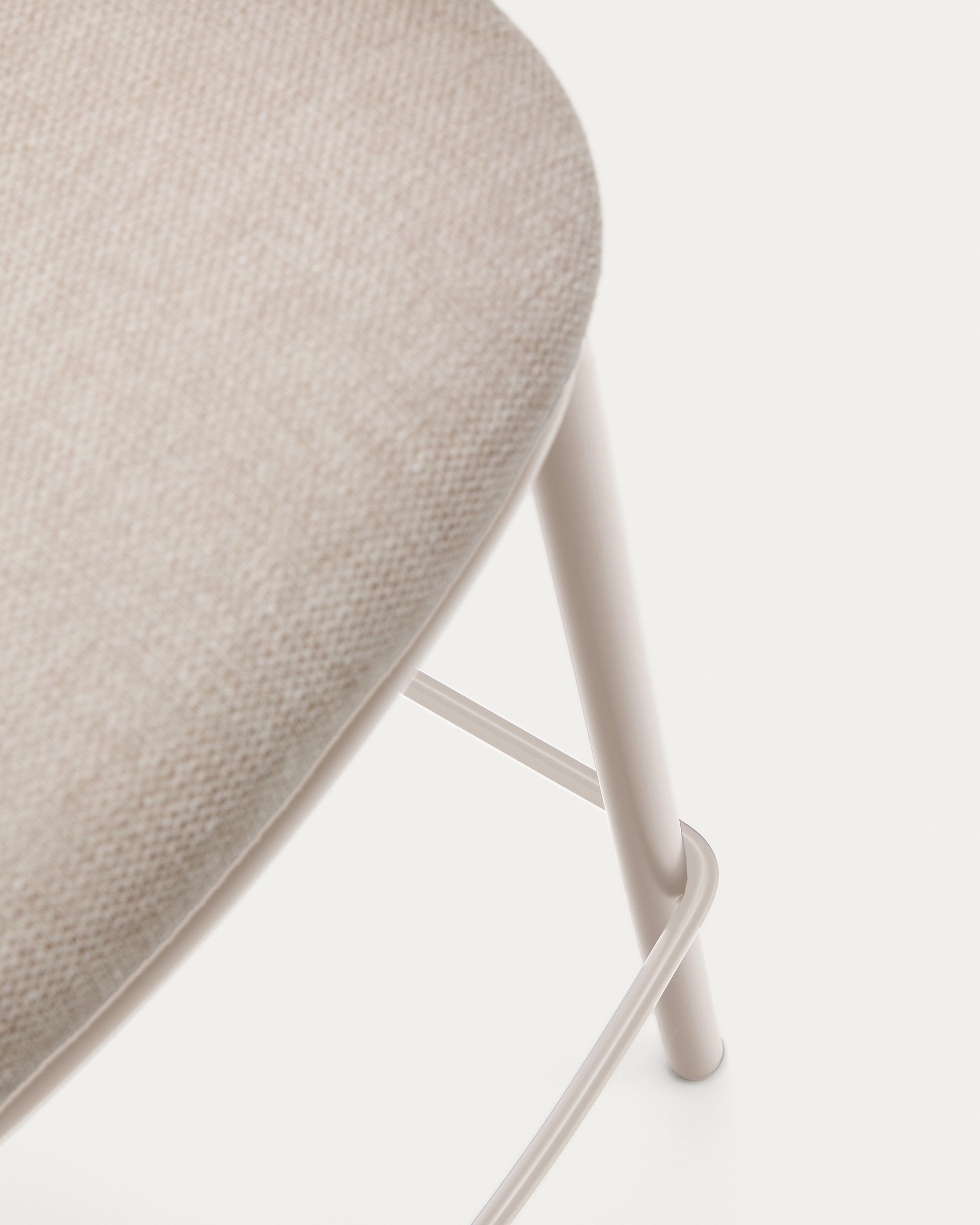 Maina stool in beige chenille and steel legs in a beige finish, FSC Mix Credit, 65 cm - Detail