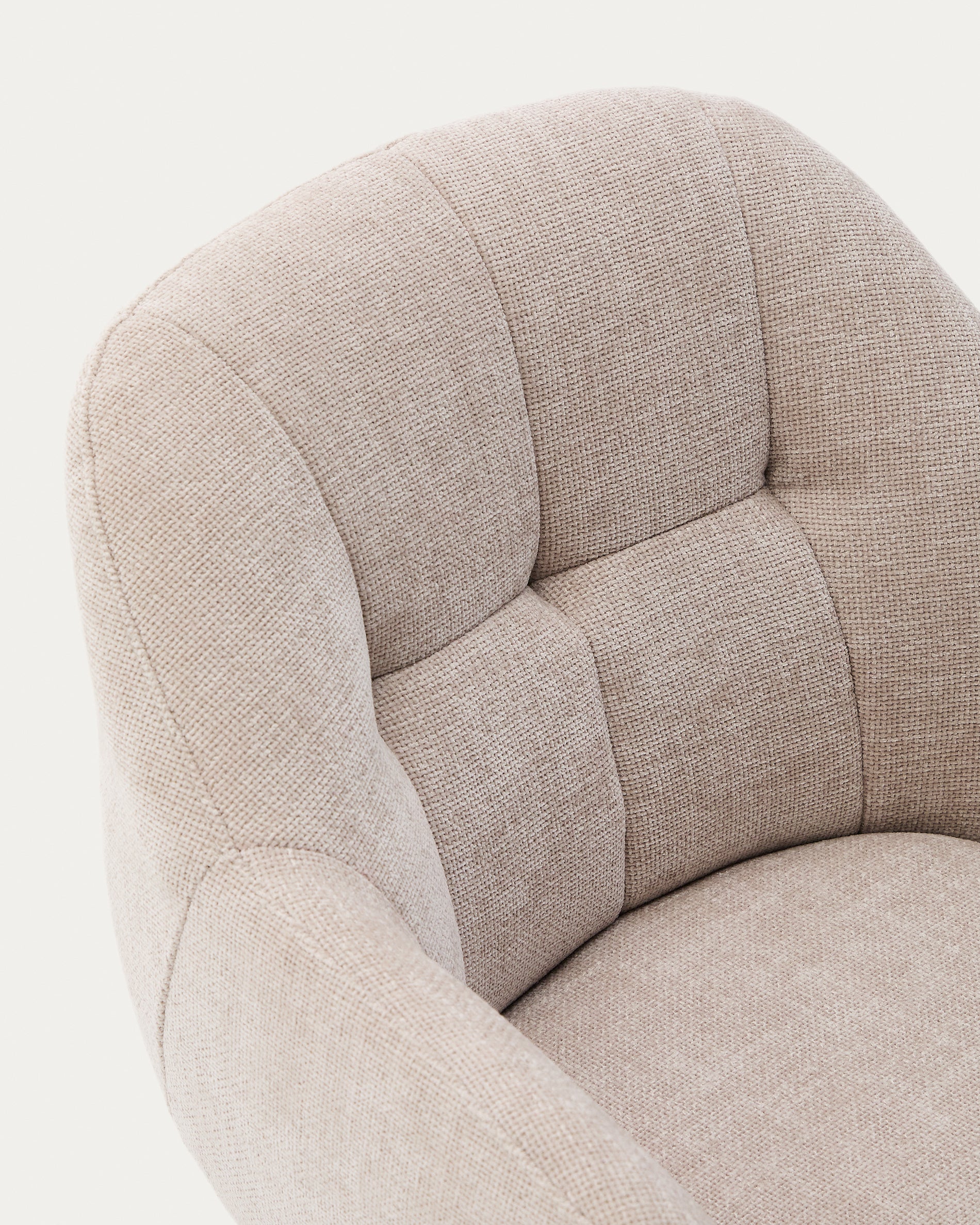 Dorina swivel chair in beige chenille and steel legs in a beige finish - Detail