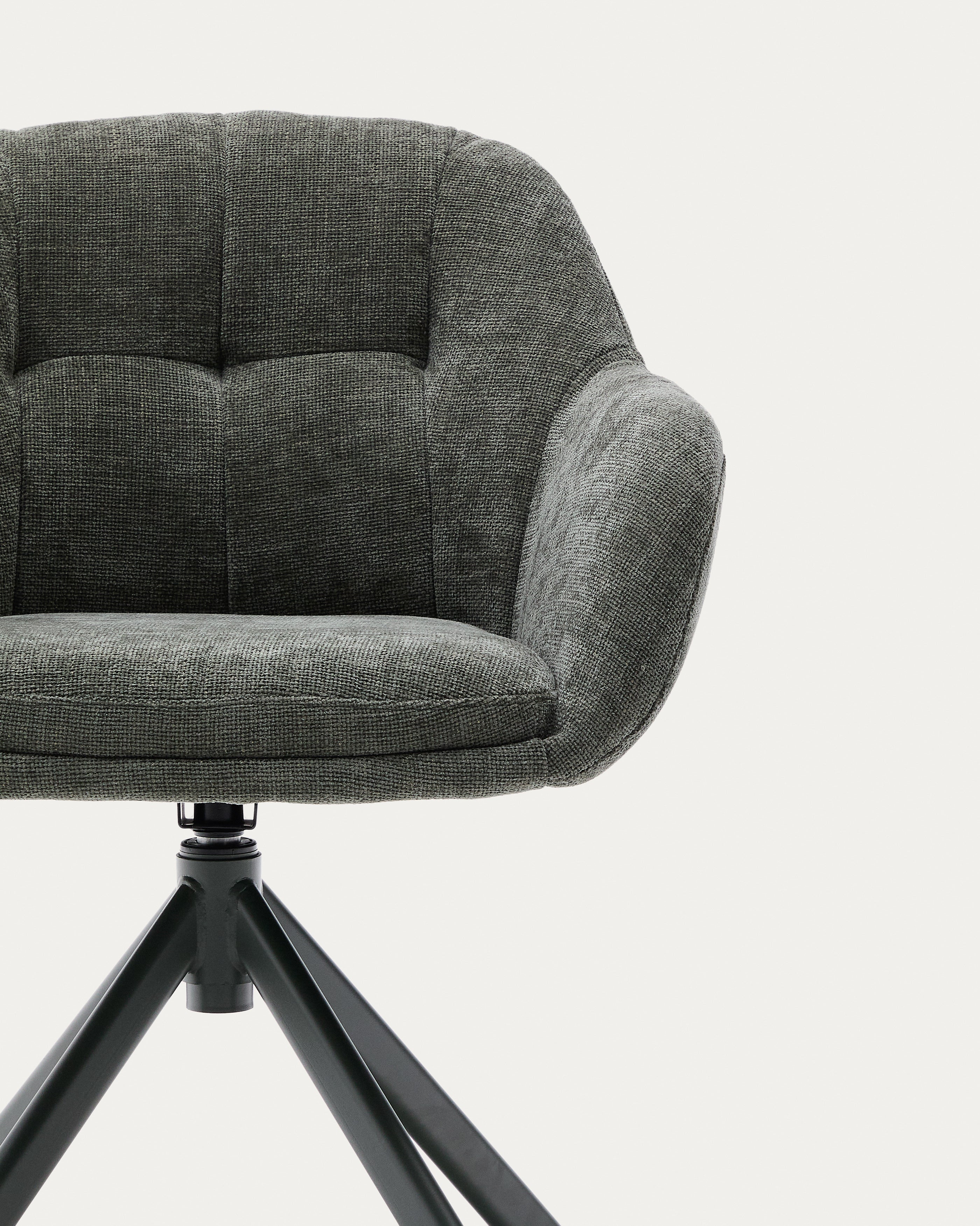 Dorina swivel chair in green chenille and steel legs in a green finish - Detail