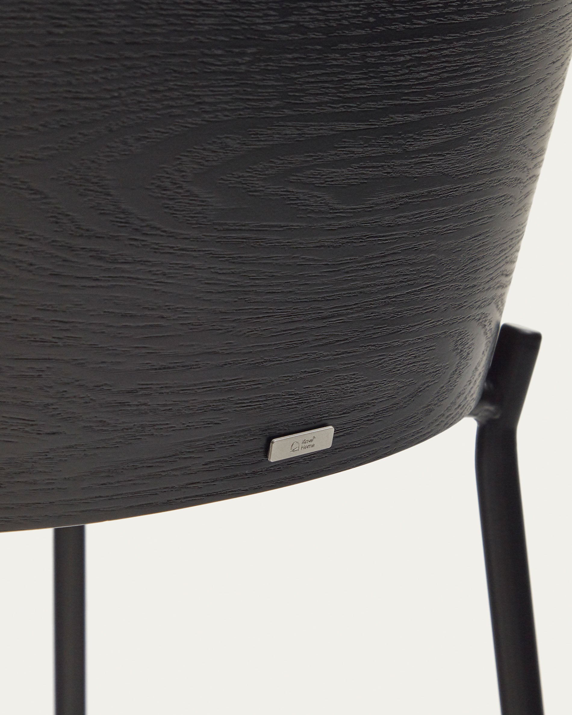 Eamy stool light grey chenille and ash wood veneer with a black finish and black metal, 77 cm - Detail