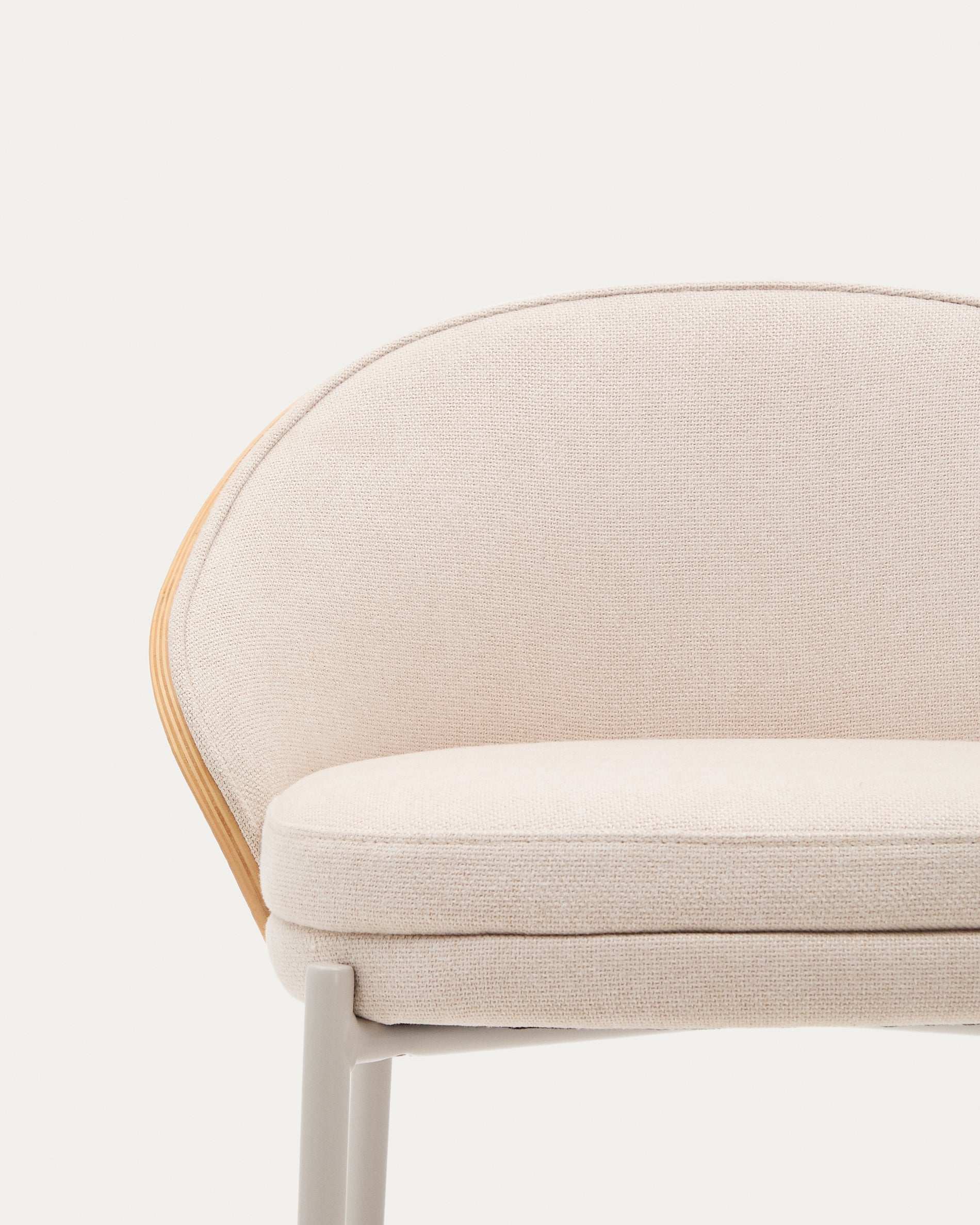 Eamy stool in beige chenille, in a natural finish ash veneer and beige metal and a height of 77 cm - Detail