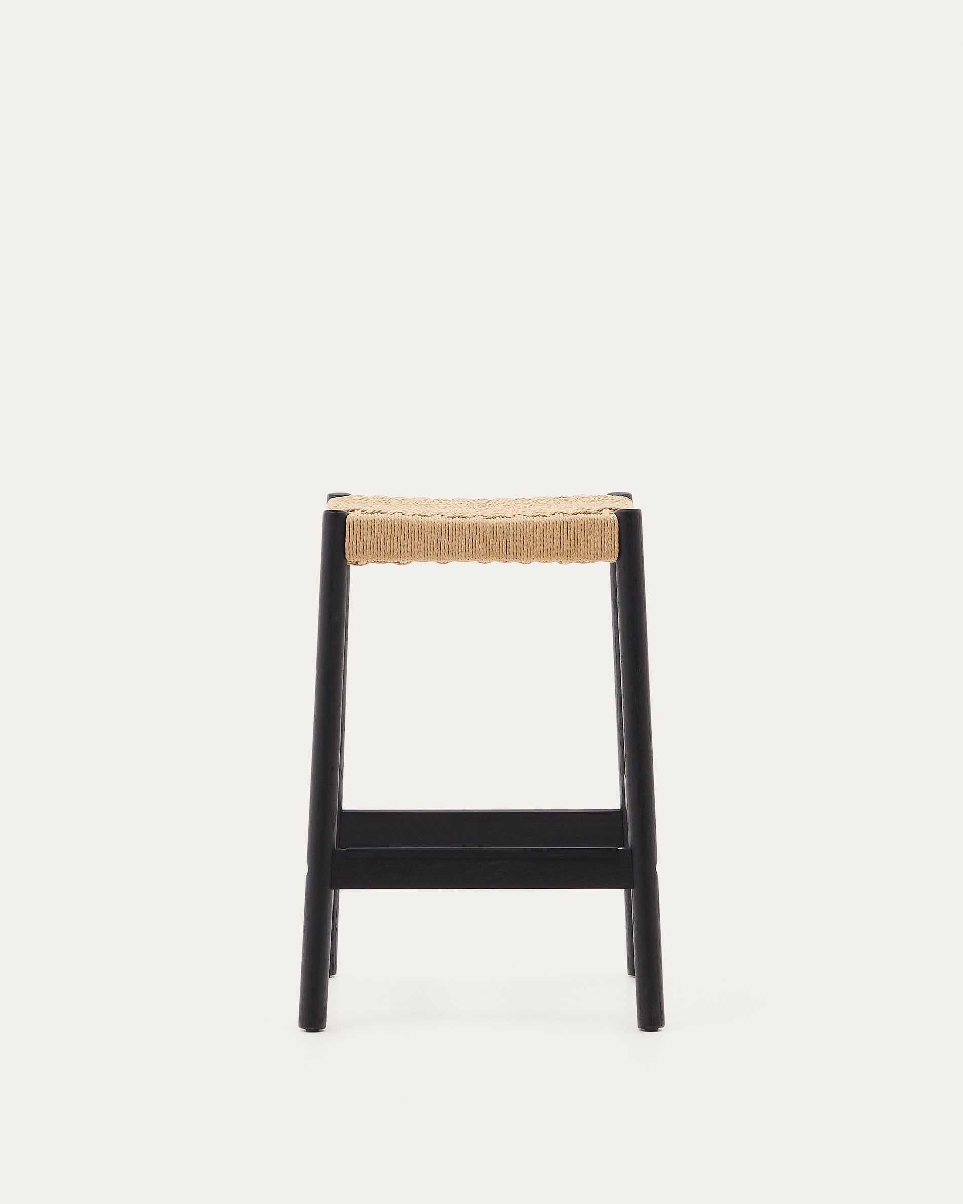 Yalia stool in solid oak with black finish and rope rope, height 65 cm 100% FSC
