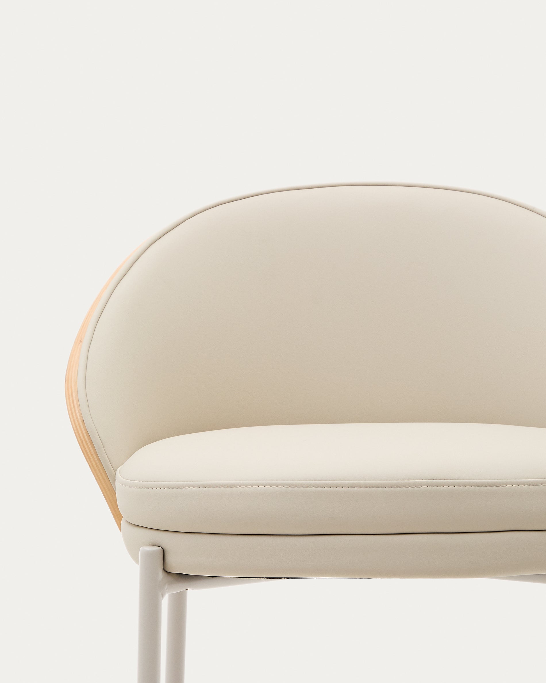 Eamy stool in beige faux leather, natural finish ash veneer and beige metal 65cm - Detail