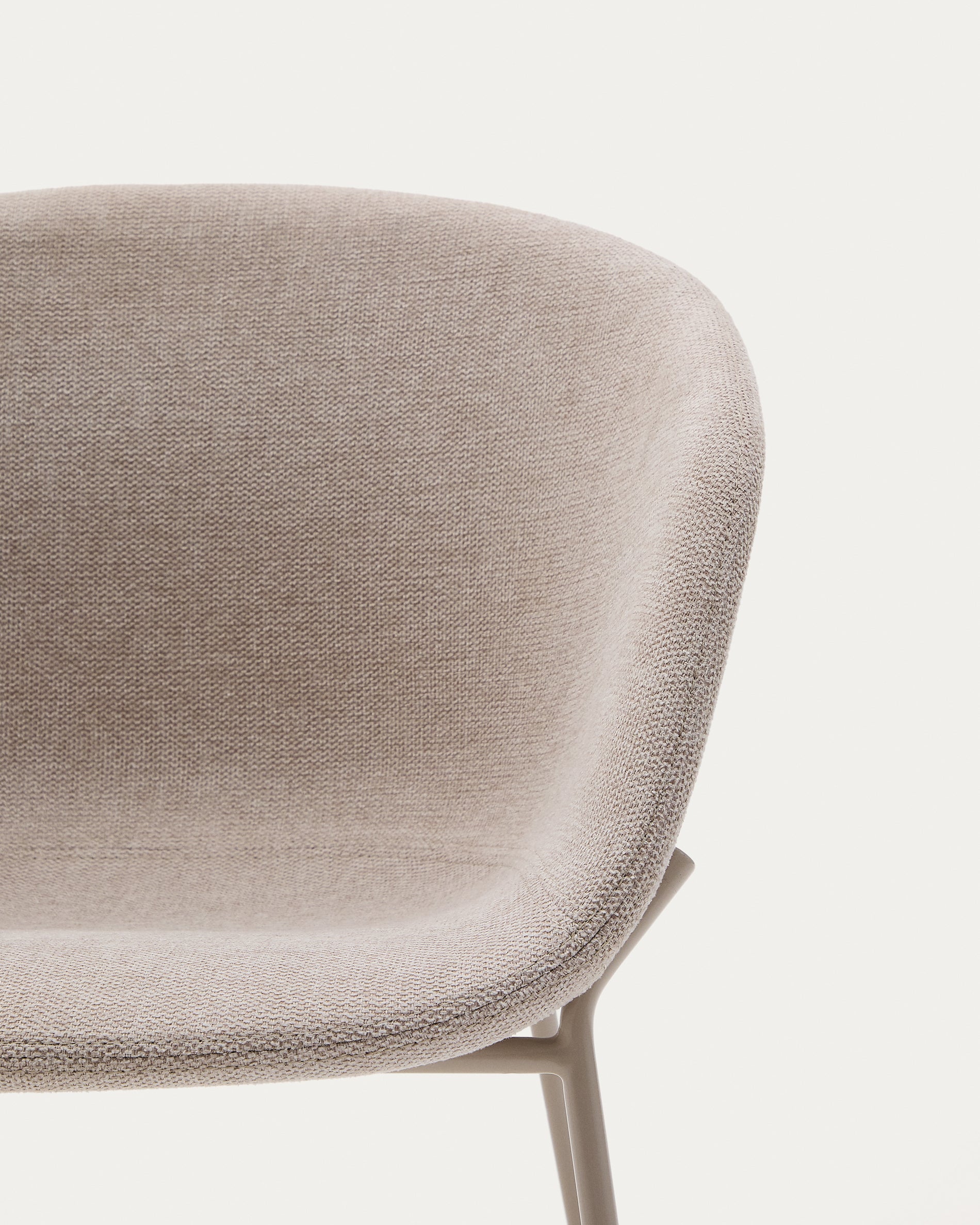 Yvette chair in beige chenille and steel legs in a beige finish - Detail