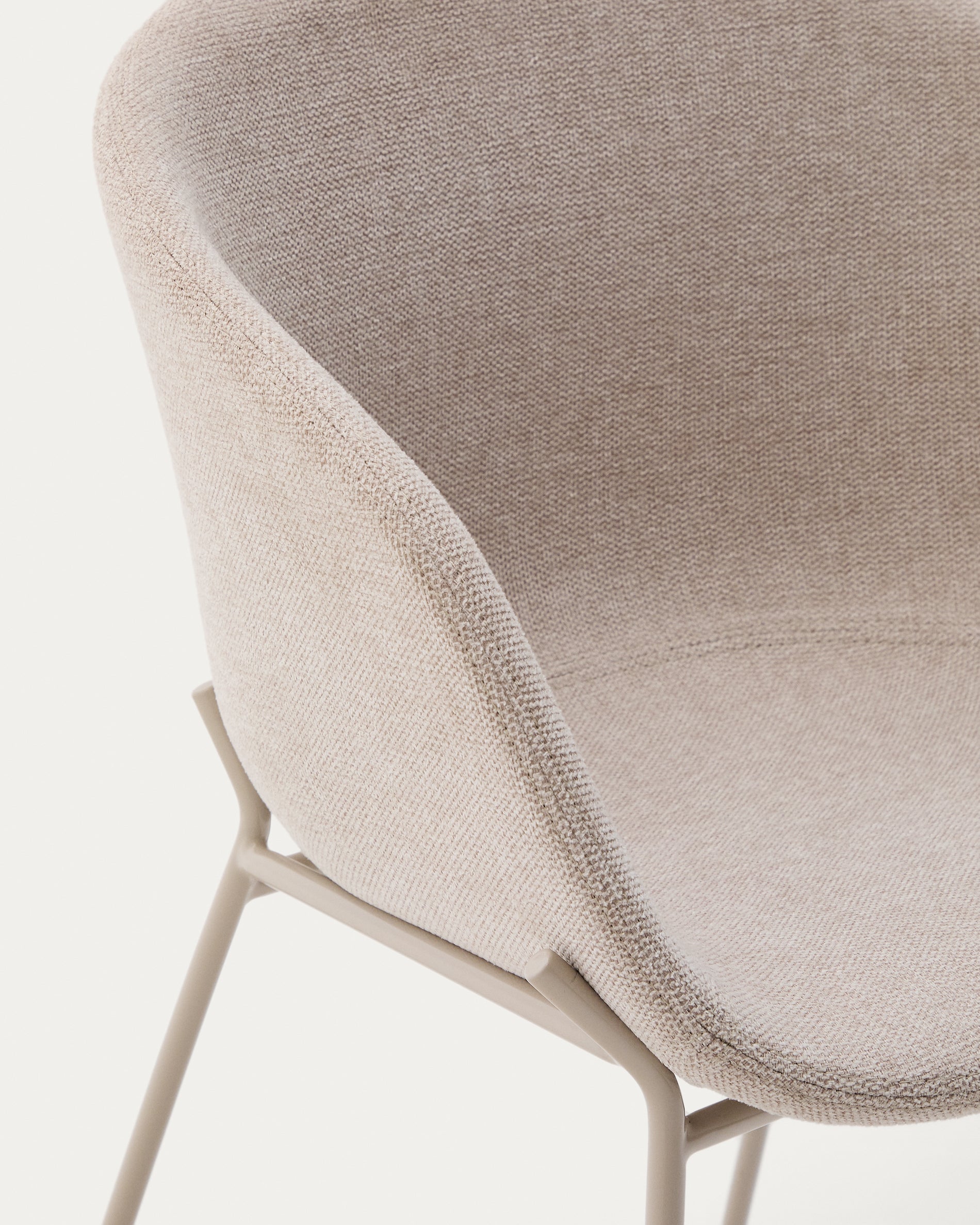 Yvette chair in beige chenille and steel legs in a beige finish - Detail