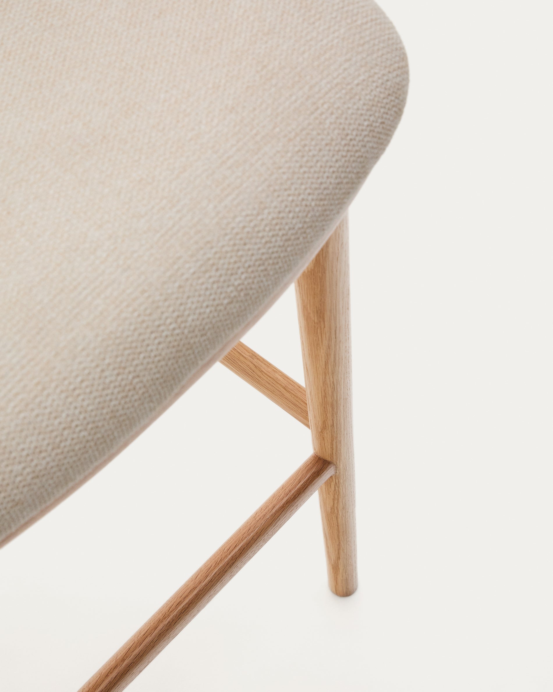 Ciselia stool beige chenille and solid ash wood natural tone finish FSC Mix Credit 65 cm - Detail