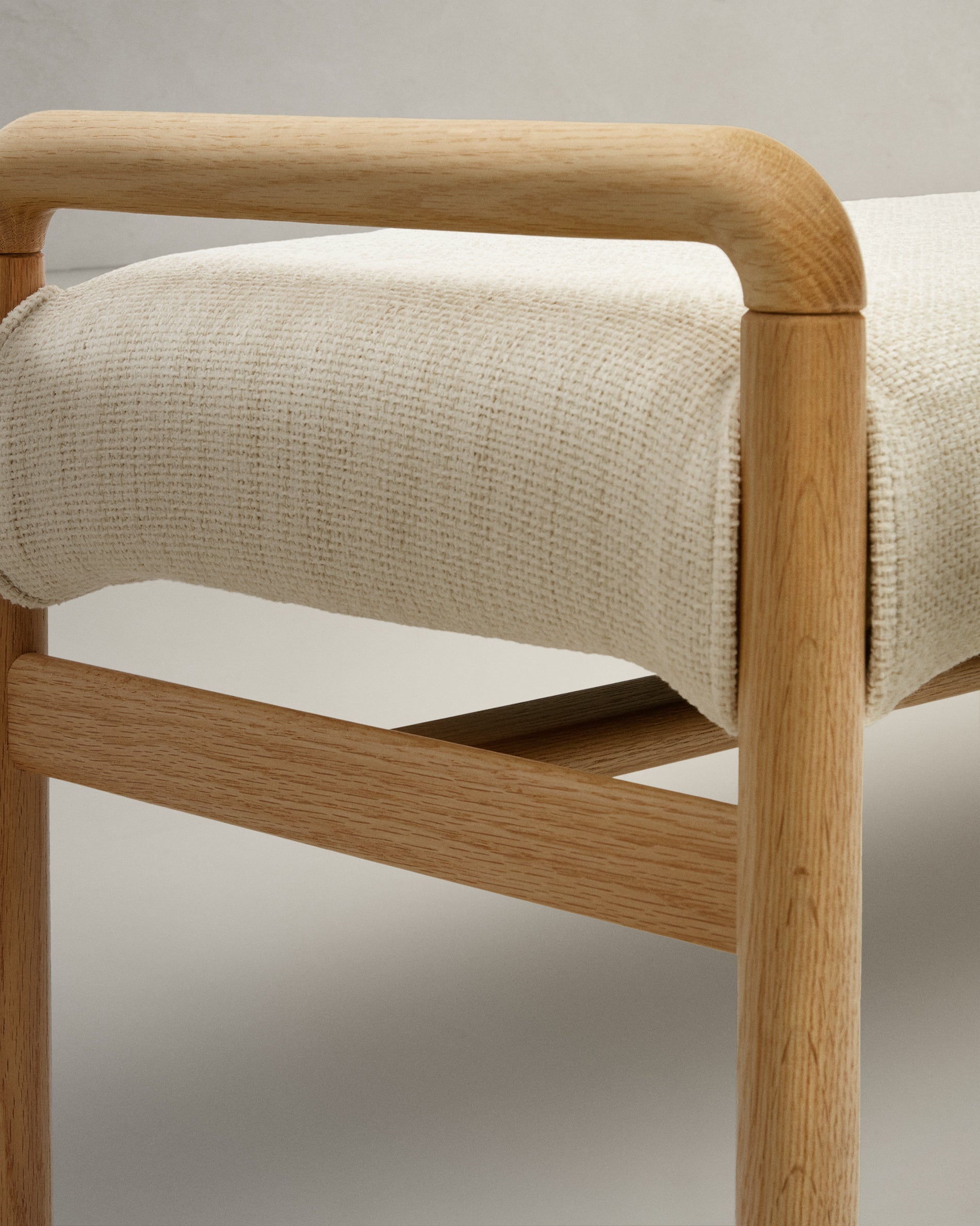 Macaret bench with removable cover, solid oak with natural finish, 120 cm FSC Mix Credit