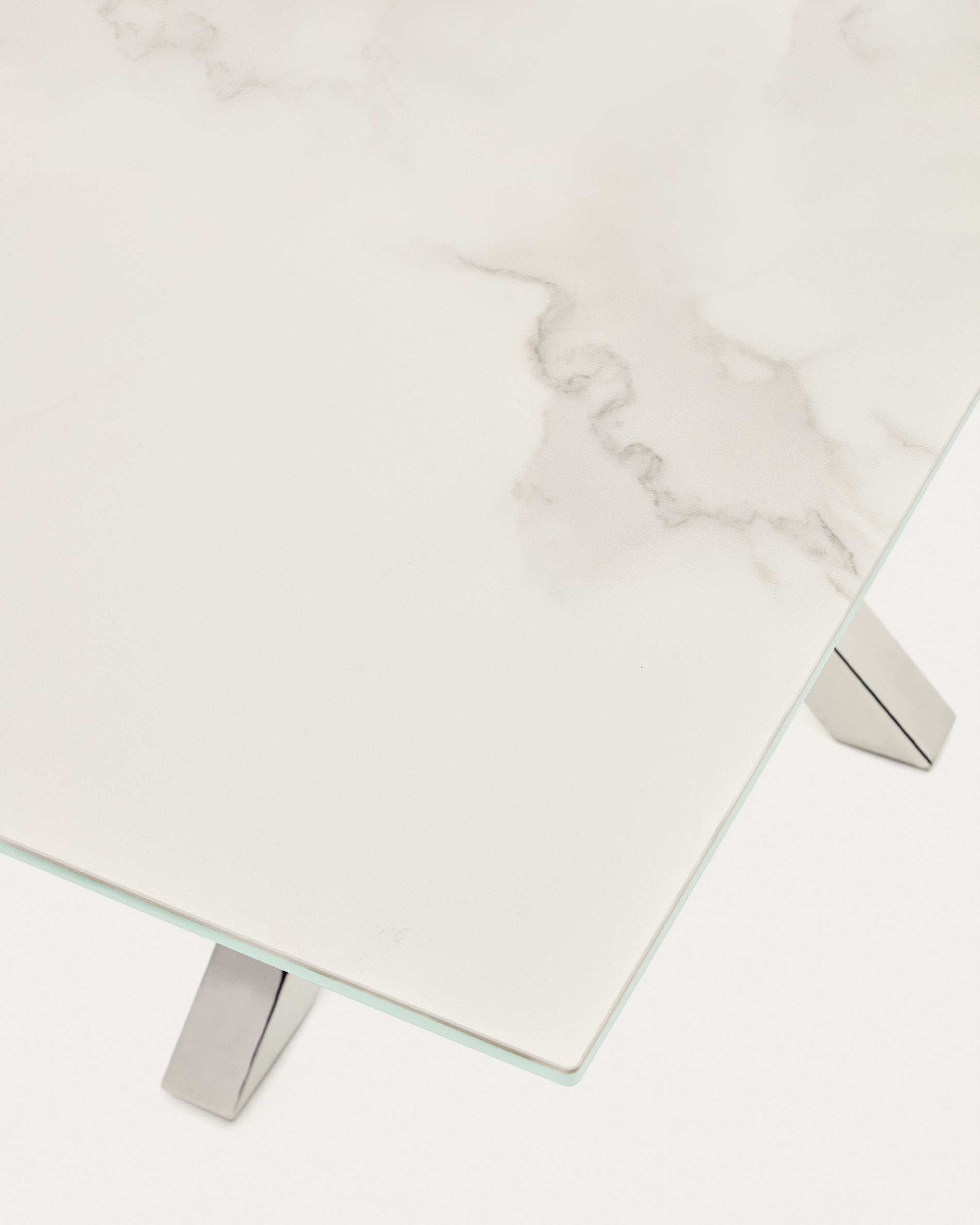 Argo table in white Kalos porcelain and stainless steel legs, 180 x 100 cm - Detail