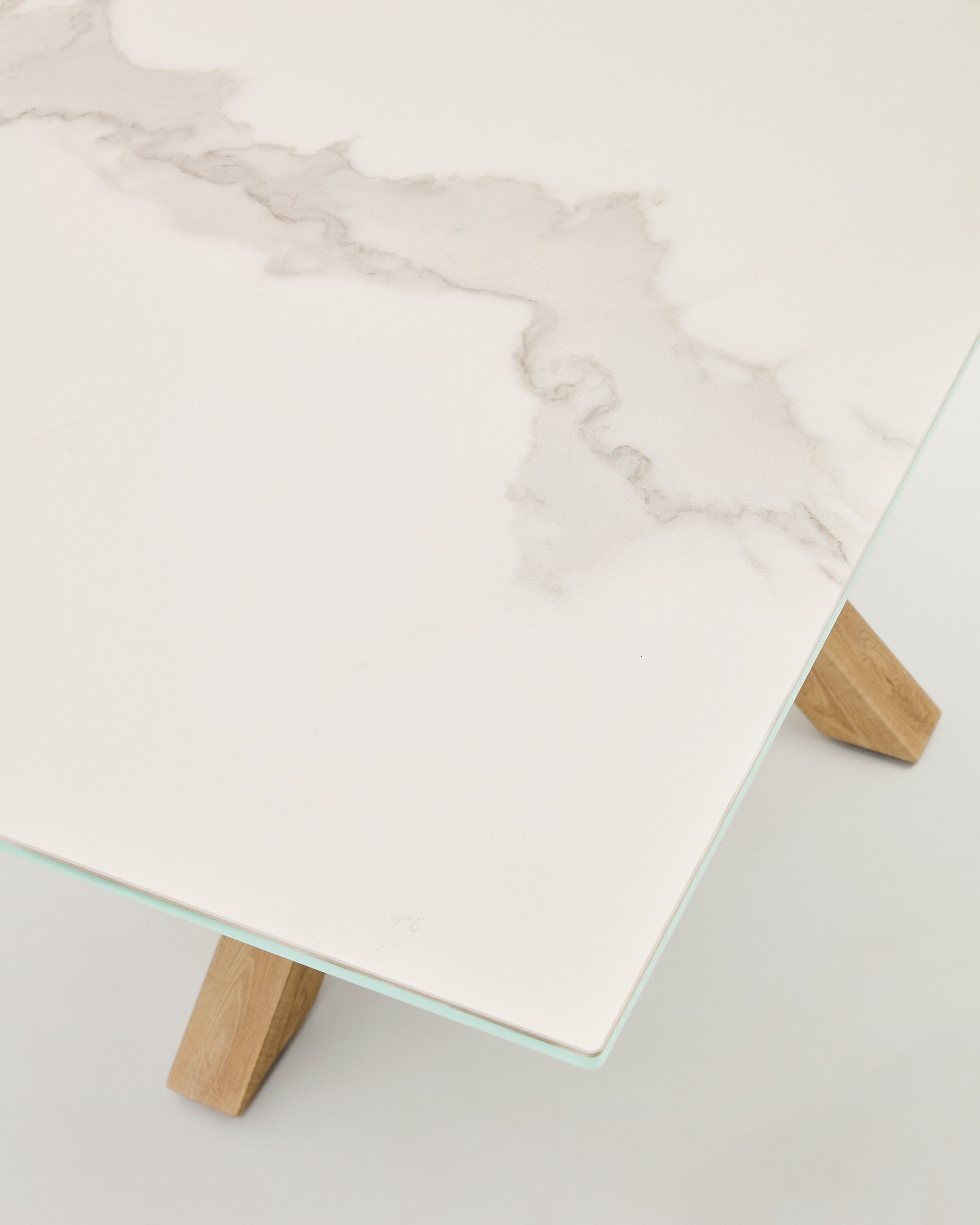 Argo table in white Kalos porcelain and wood-effect steel legs 180 x 100 cm - Detail