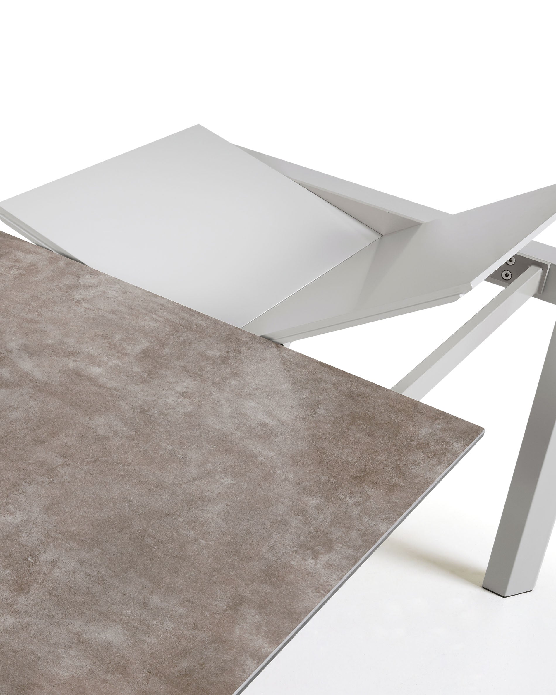 Axis extendable ceramic table with Vulcano Ceniza finish and gray steel legs 120 (180) cm