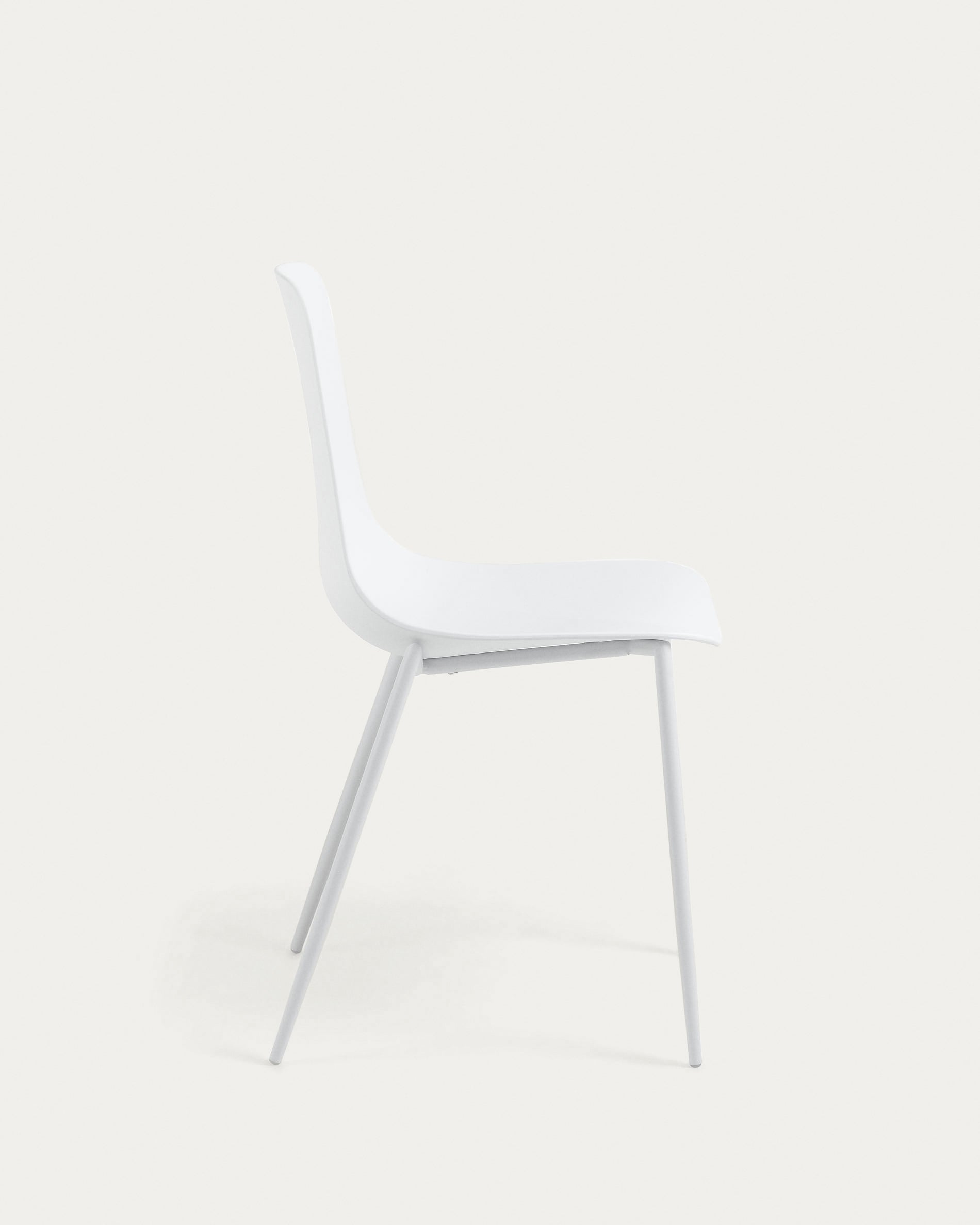 Whatts chair with steel legs in white finnish - Product View