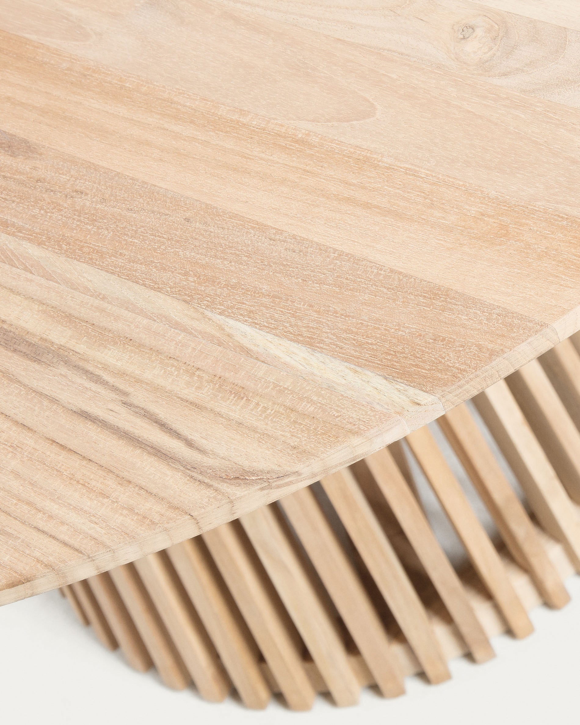 Jeanette round solid teak wood table, Ø 120 cm - Detail