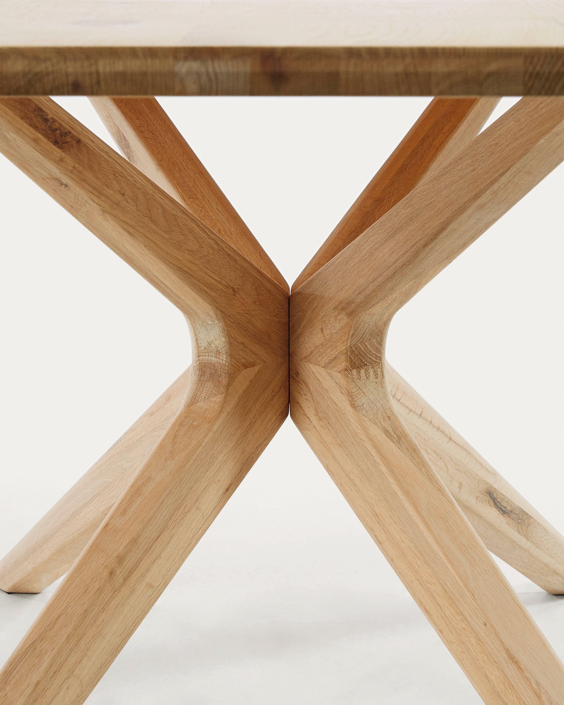 Armande oak veneer table with white wash finish 200 x 100 cm - Detail