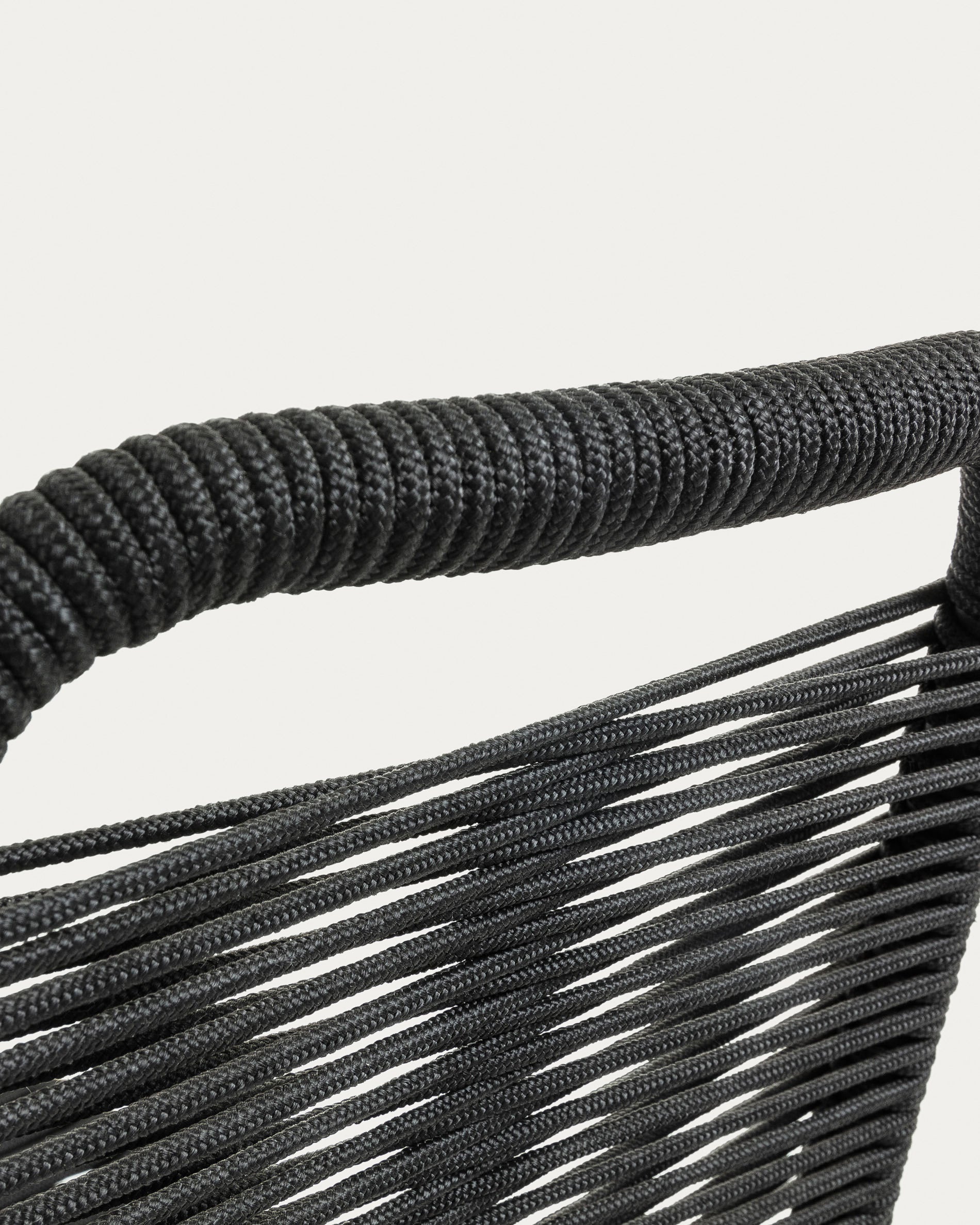 Lambton stackable chair in black rope steel with black finish - Detail