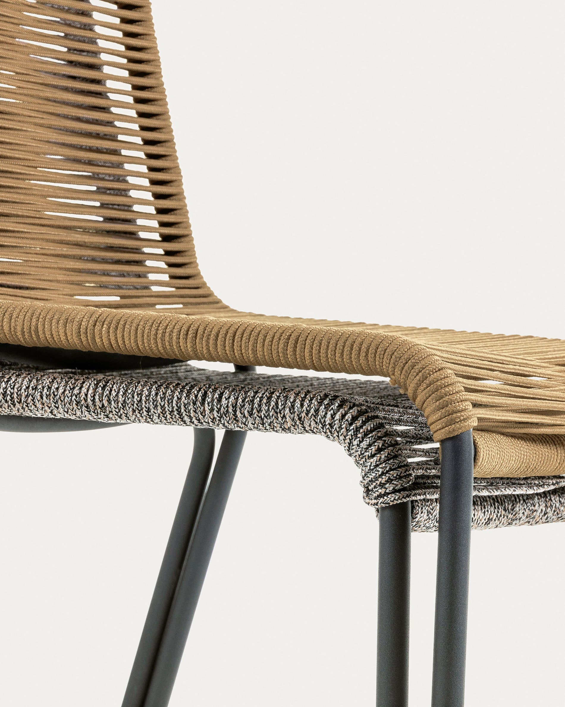 Lambton stackable chair in black rope steel with black finish - Detail