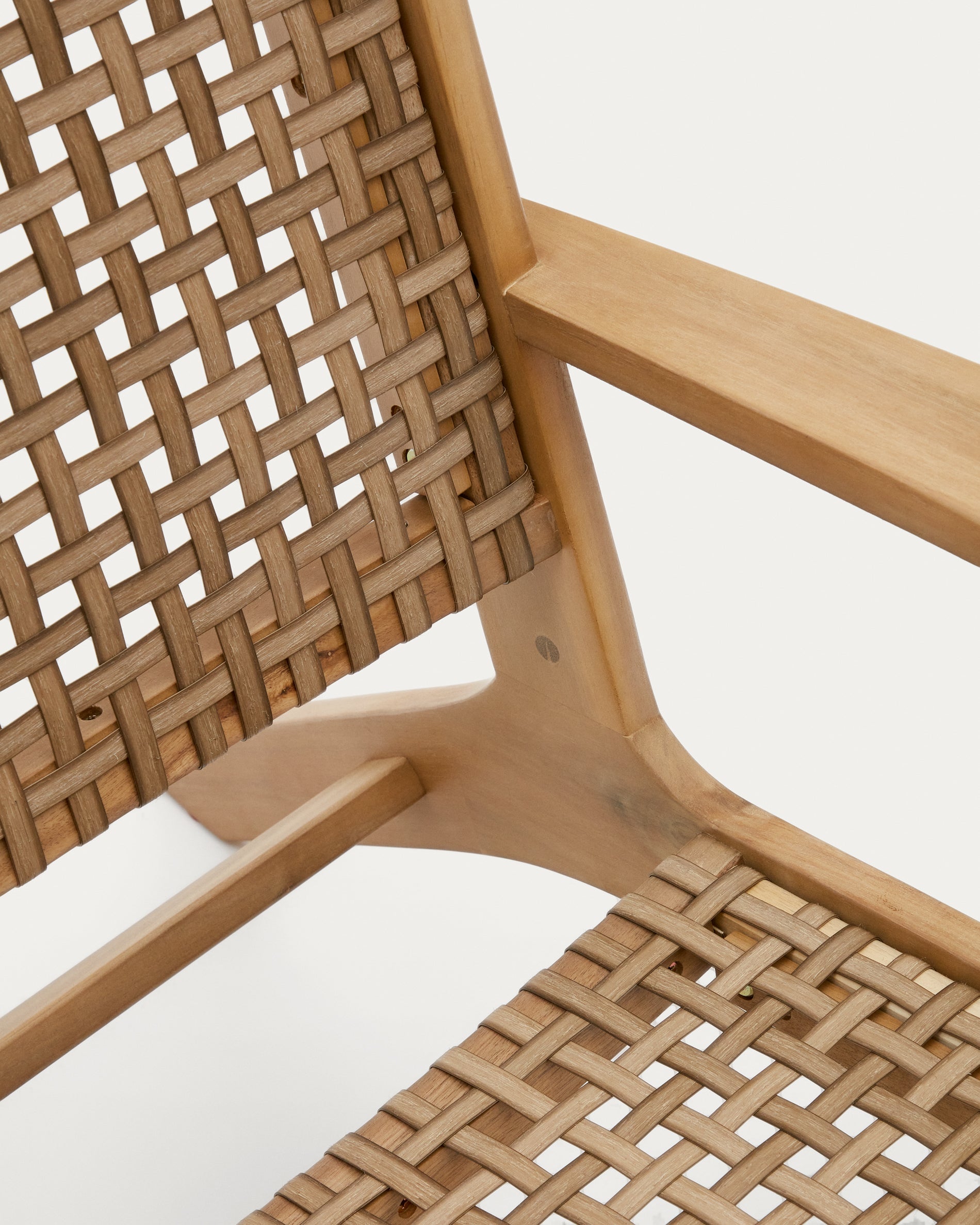Grignoon chair, made from solid acacia wood and woven wicker FSC 100% - Detail
