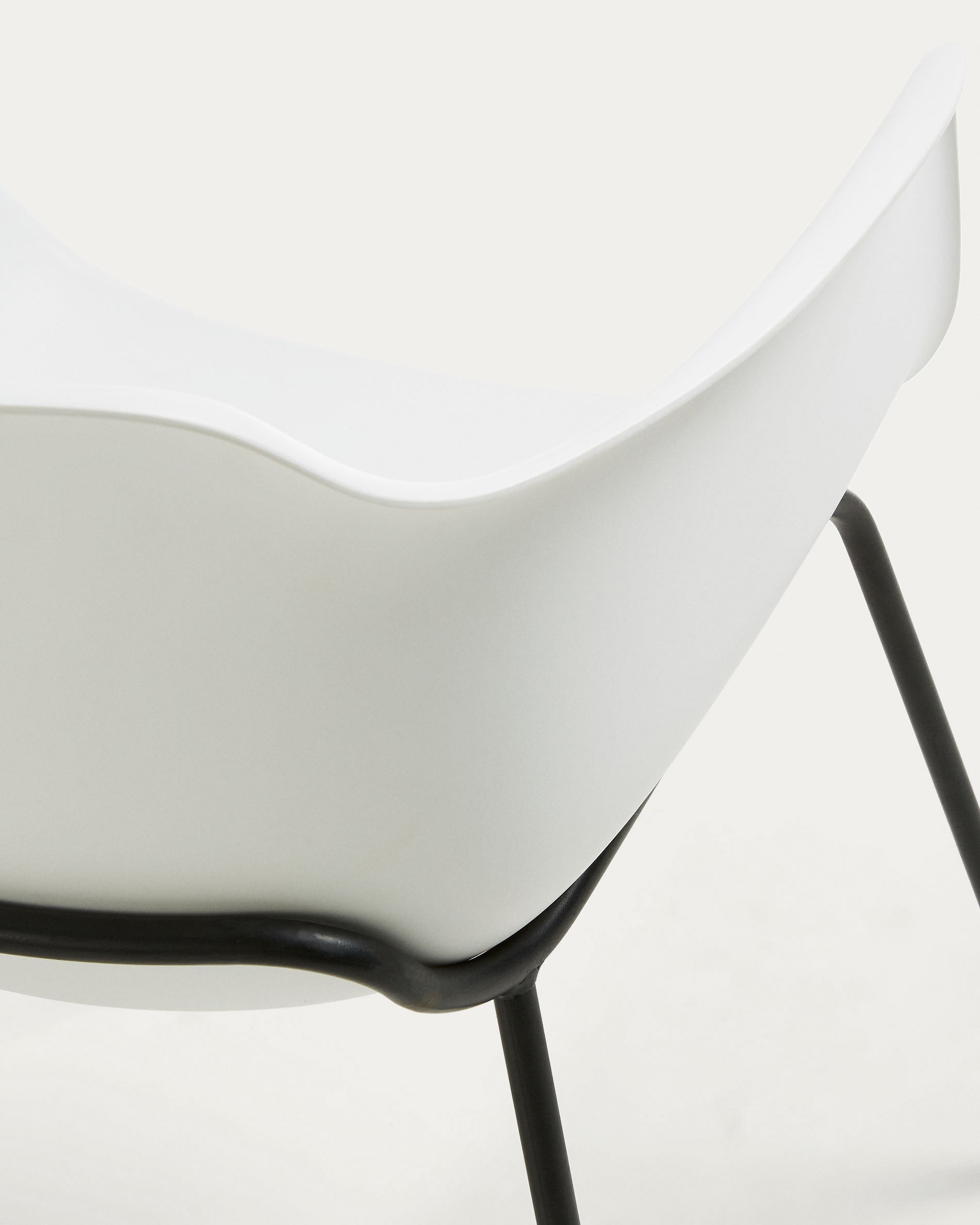 White Khasumi chair - Detail