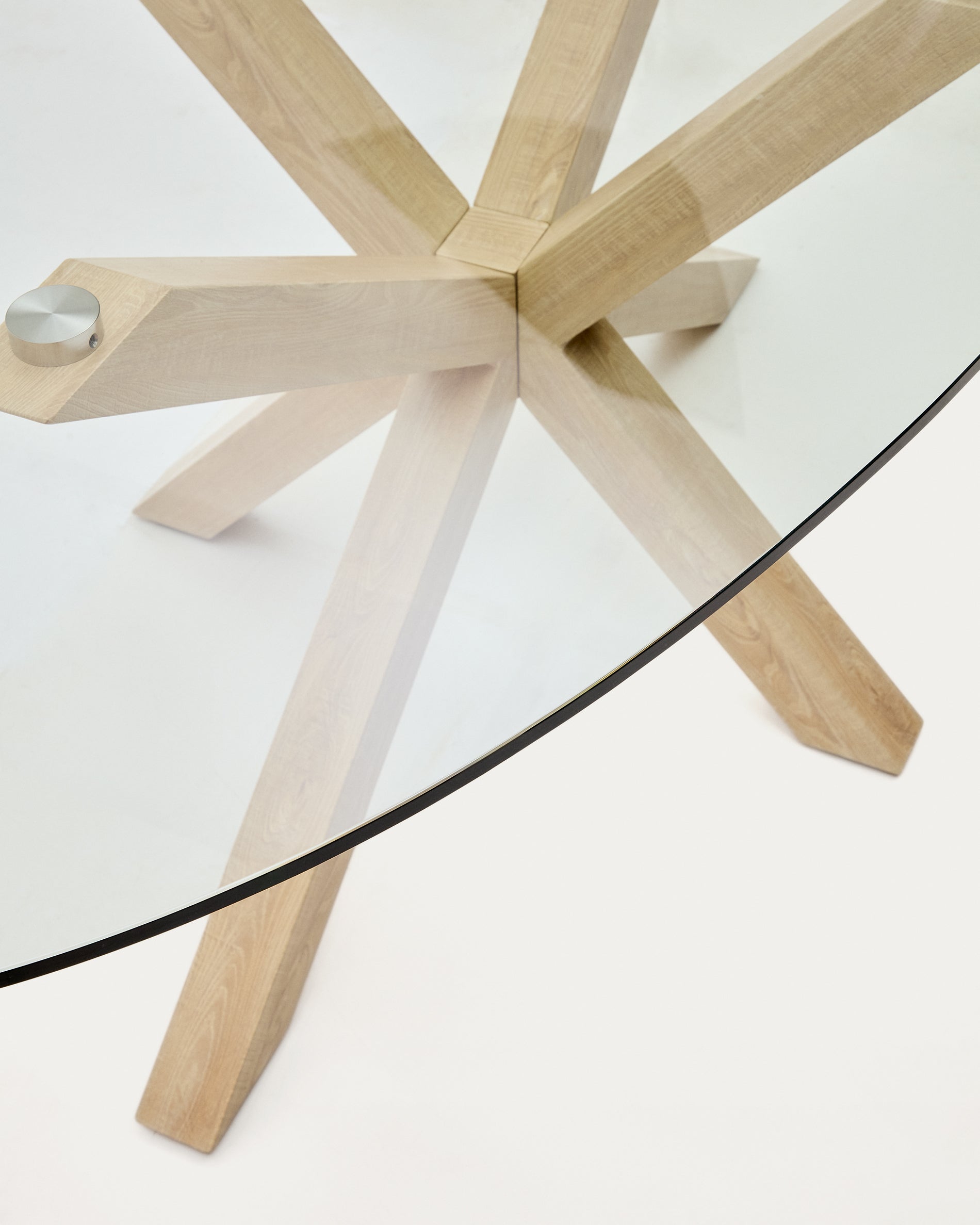 Argo oval table with glass and wood effect steel legs Ø 200 x 100 cm - Detail
