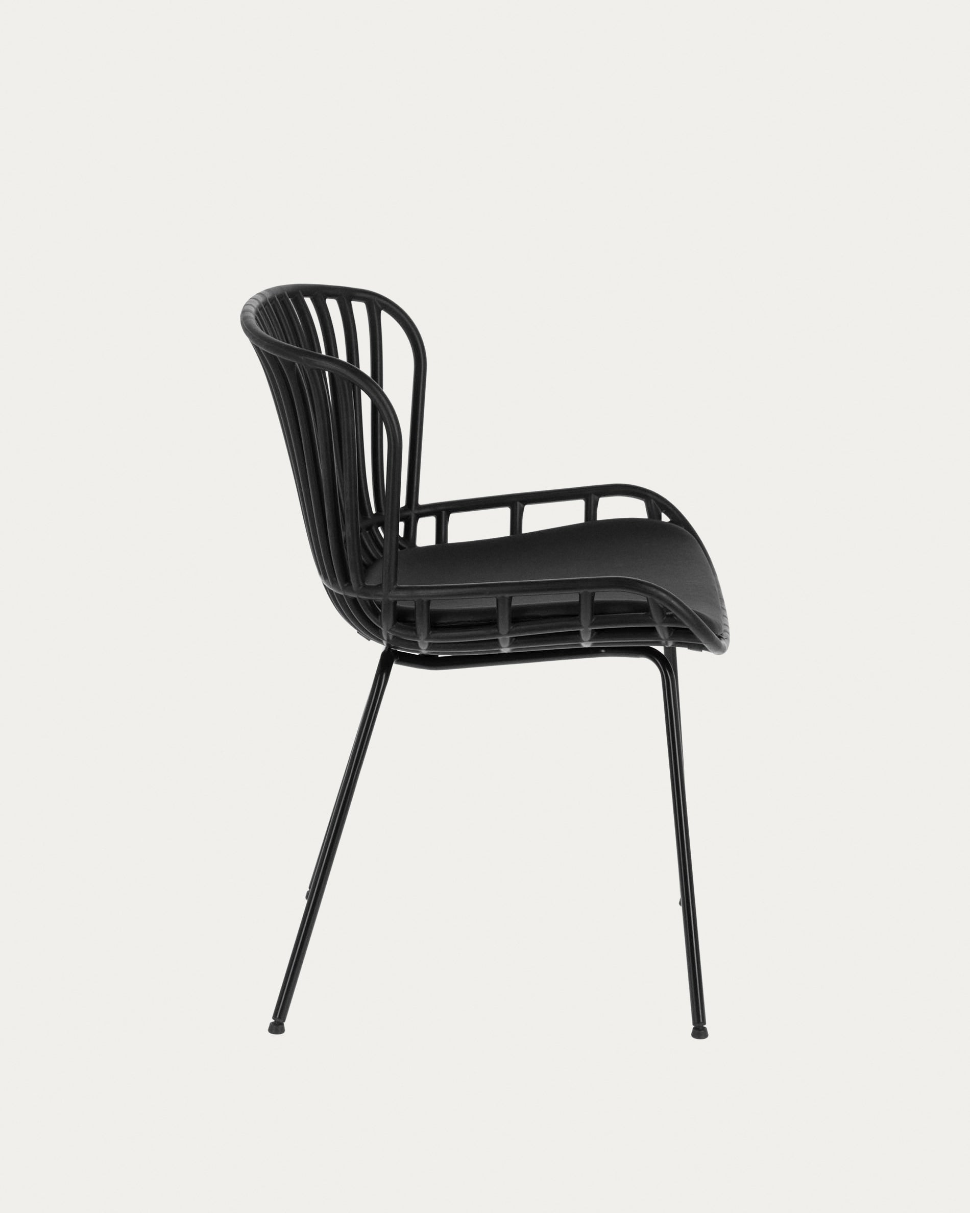 Surpik chair with steel legs in black finnish - Product View