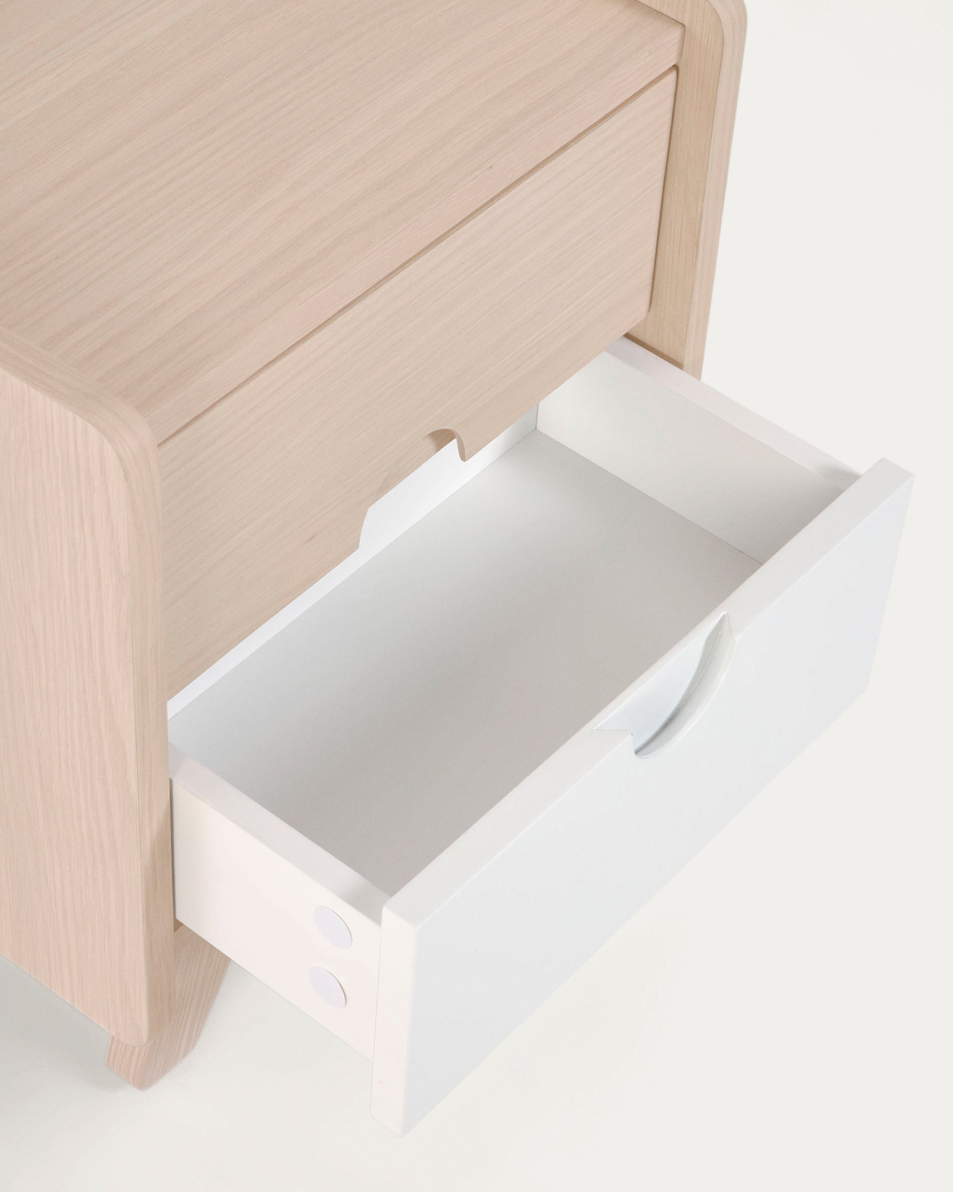 Nunila bedside table in ash veneer 40 x 46 cm FSC 100% - Detail