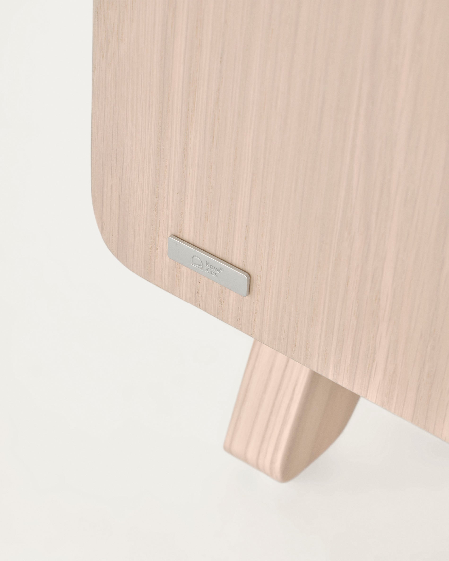 Nunila bedside table in ash veneer 40 x 46 cm FSC 100% - Detail
