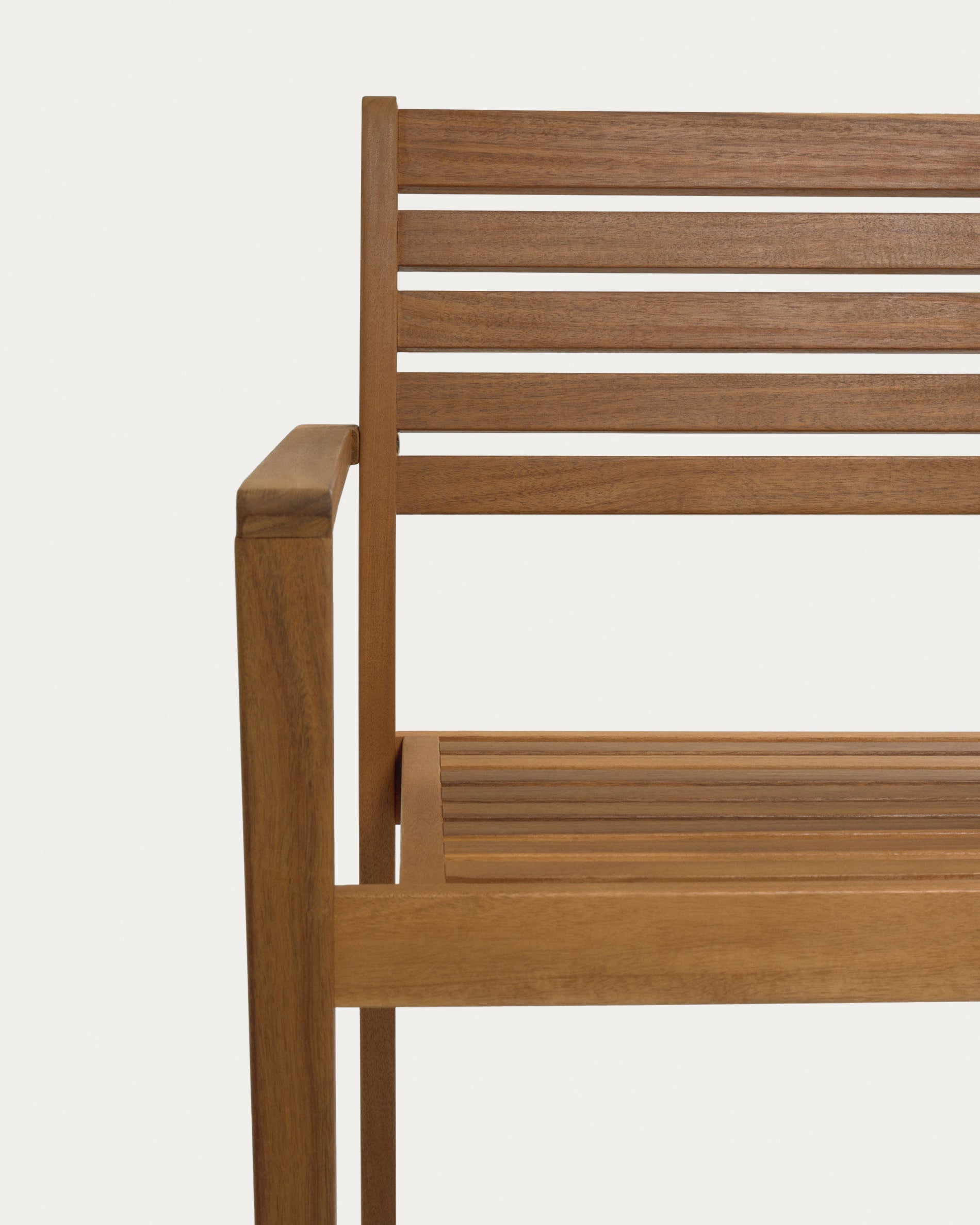 Hanzel stackable solid acacia wood garden chair FSC 100% - Detail