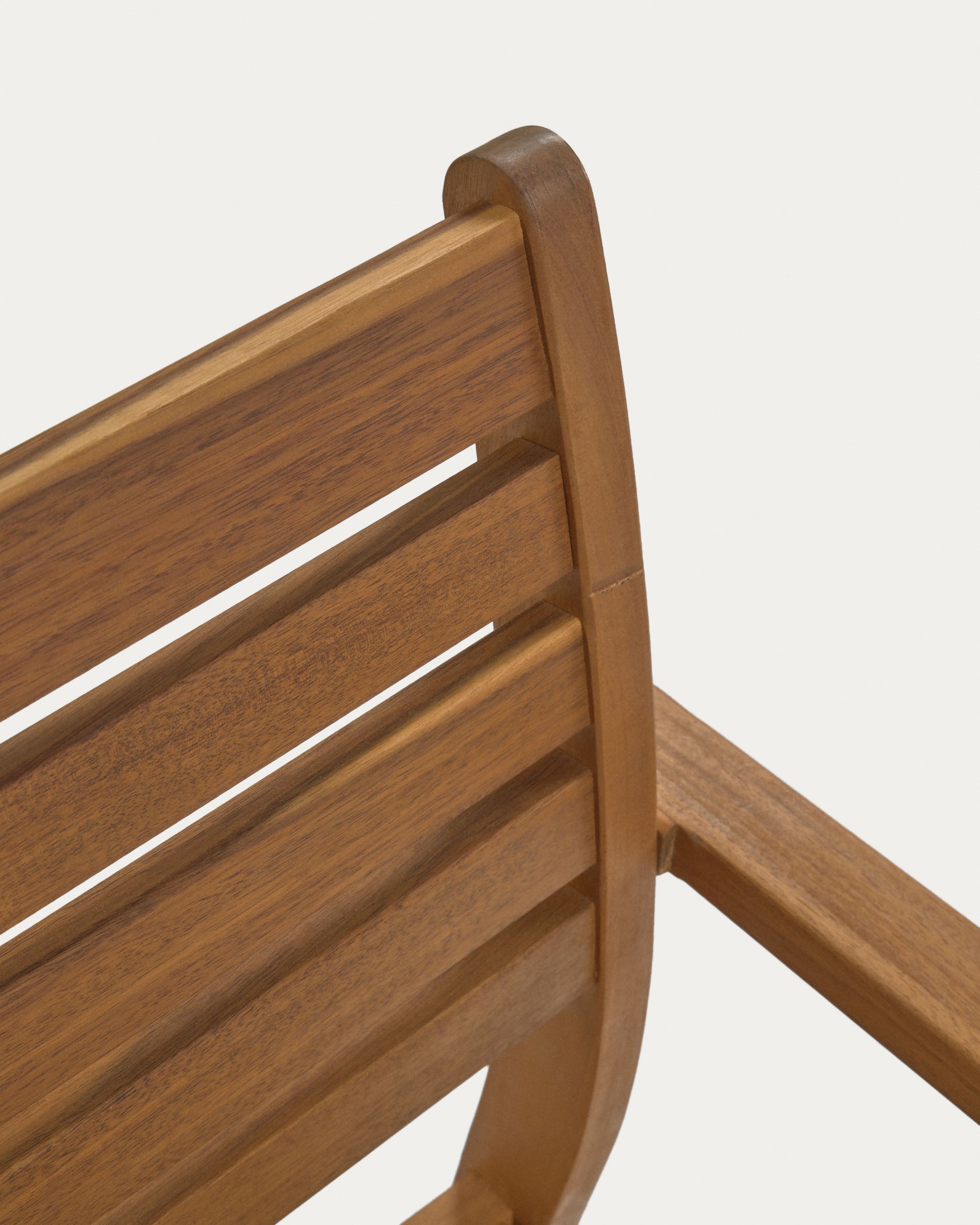 Hanzel stackable solid acacia wood garden chair FSC 100% - Detail