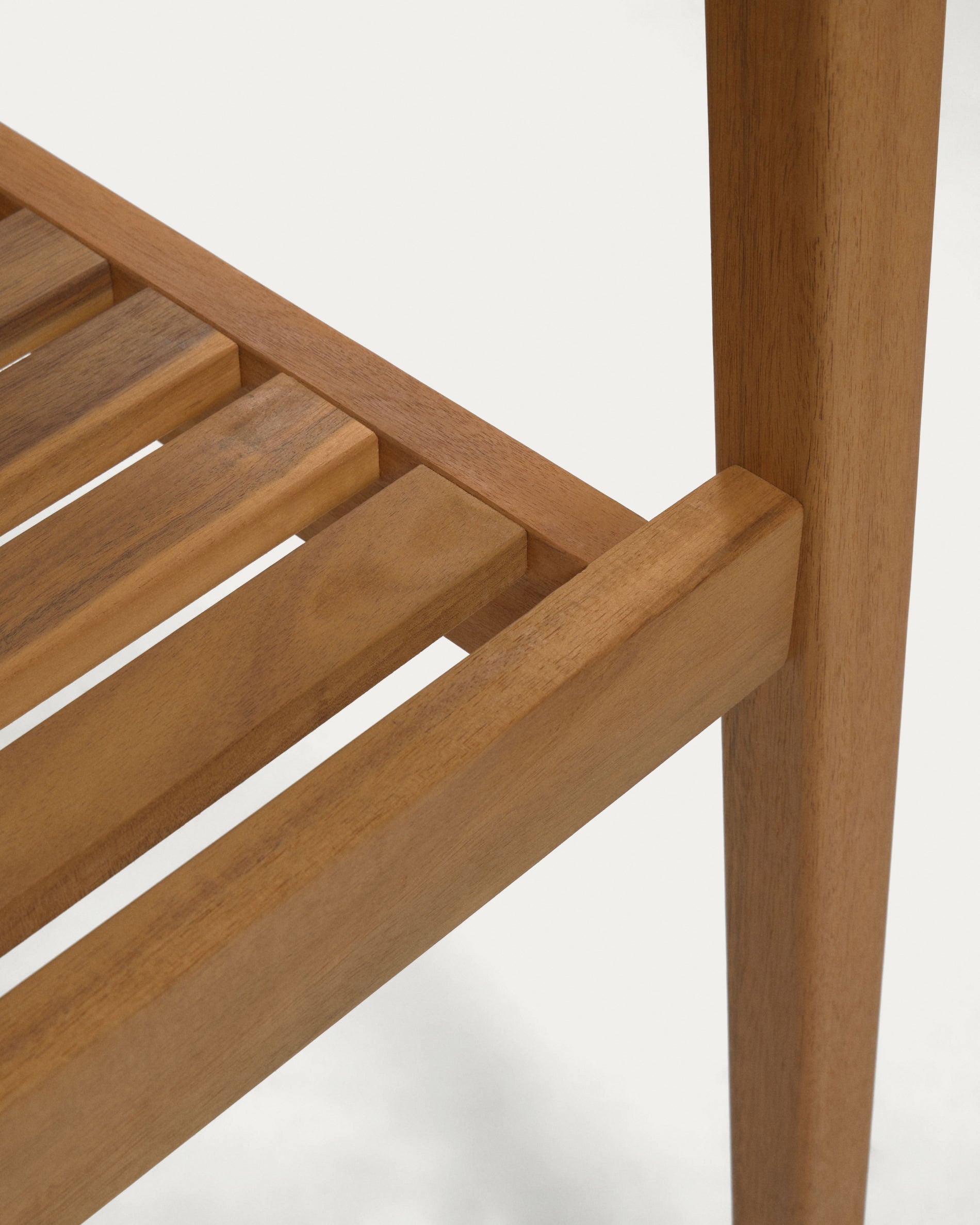 Hanzel stackable solid acacia wood garden chair FSC 100% - Detail