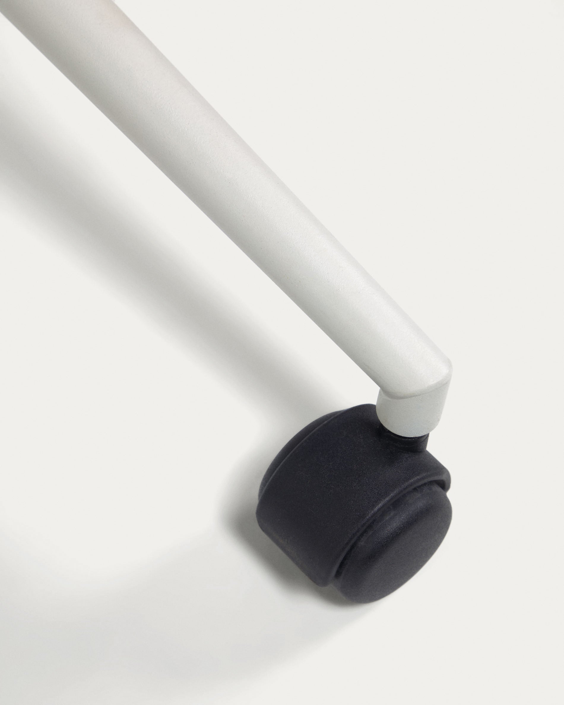Einara light grey office chair and legs made of steel in matt white - Detail