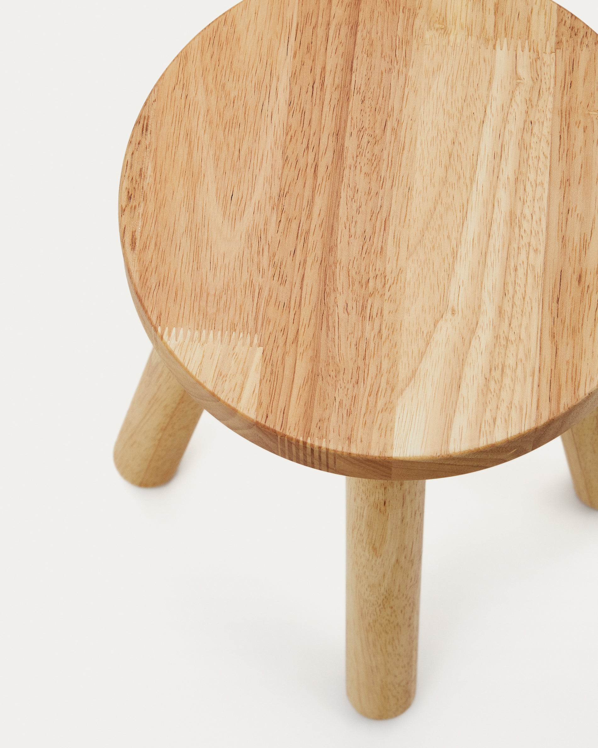 Dilcia kids stool in solid rubber wood 31 cm high - Detail