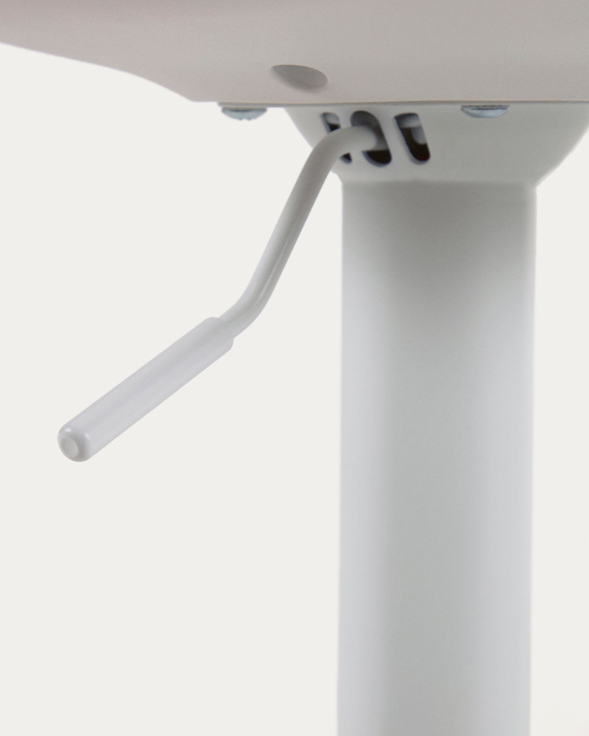 Orlando-T barstool white synthetic leather and matt white steel 60-82 cm - Detail