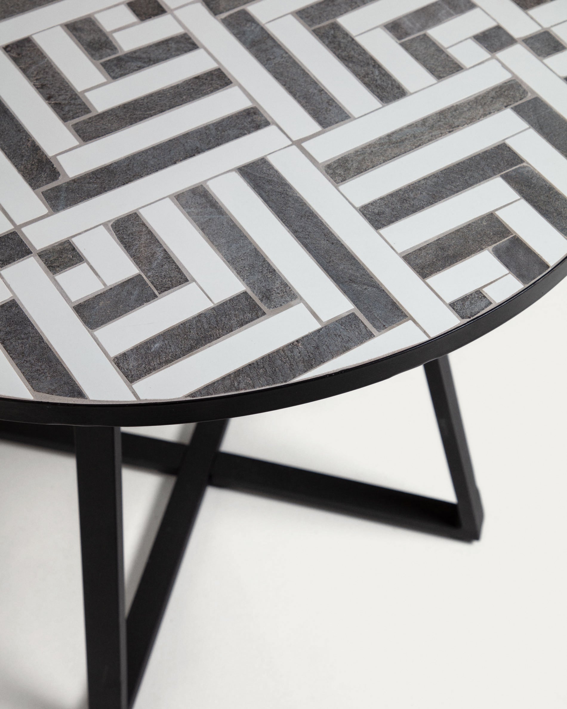 Tella table Ø 90 cm - Detail