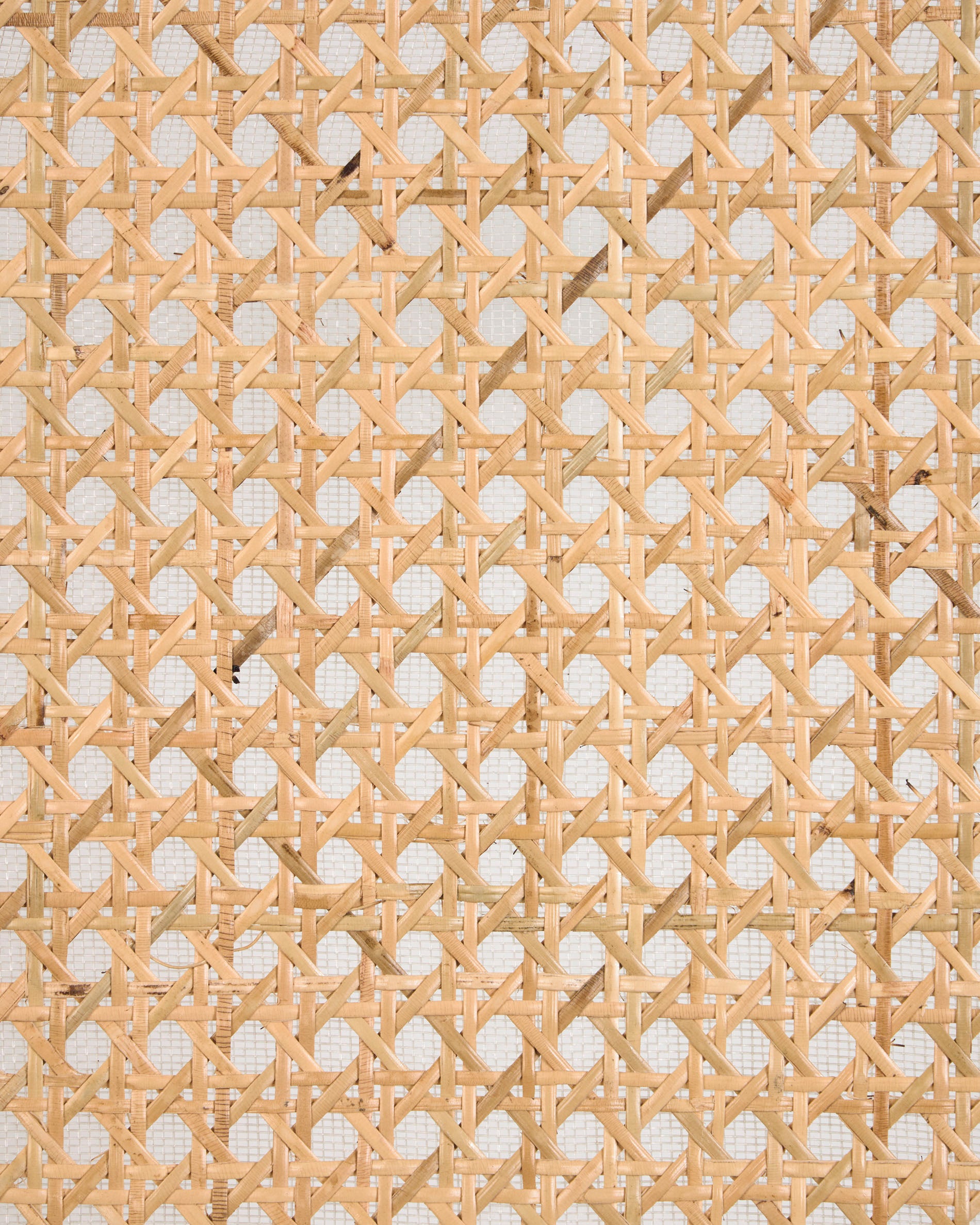 Romane chair in solid beech with natural finish, ash veneer and rattan - Detail