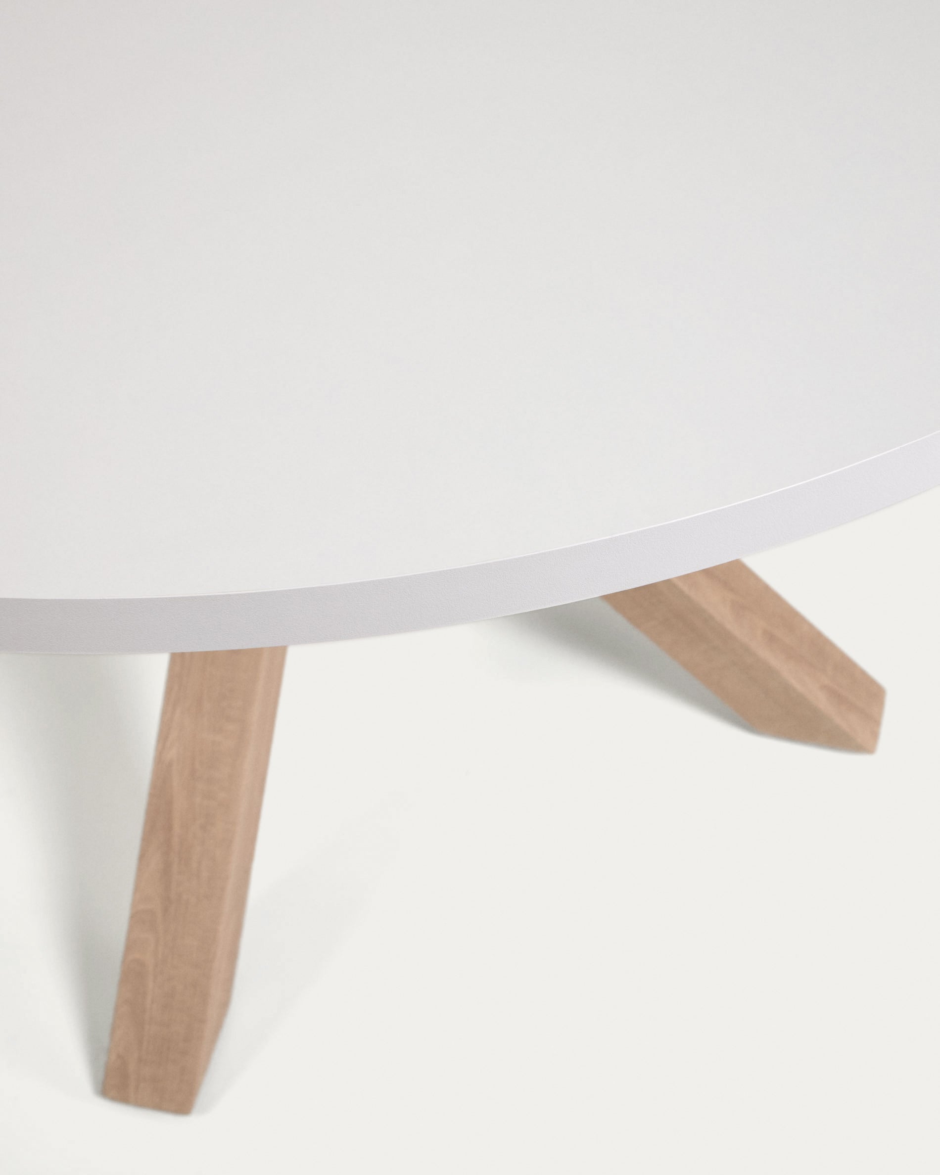 Argo round table in melamine with white finish and wood effect steel legs Ø 120 cm - Detail